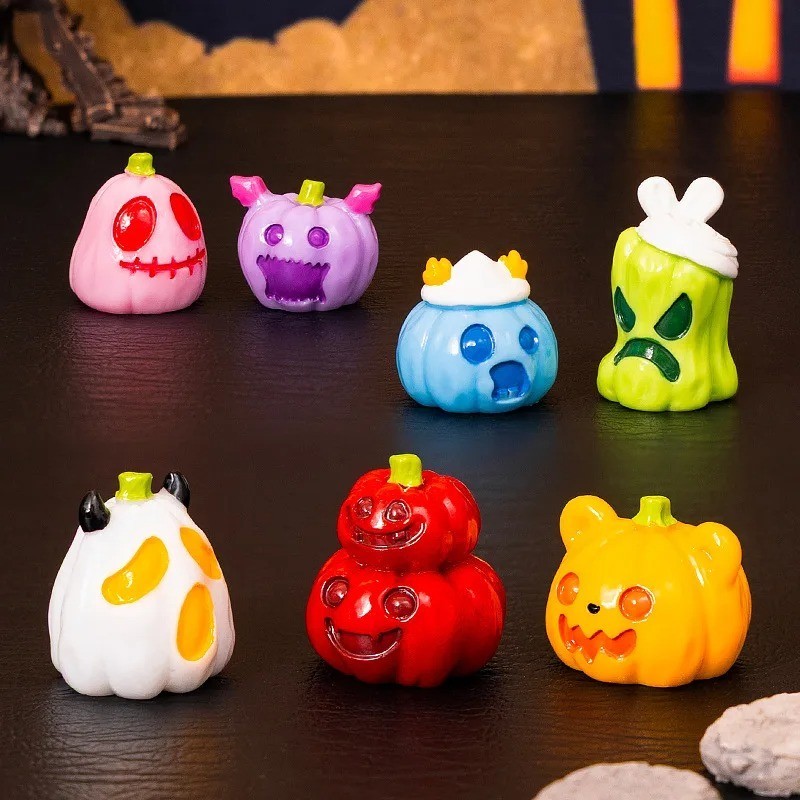 8pcs Luminous Halloween Micro Landscape Miniature Figurine Resin Craft Mini Fair