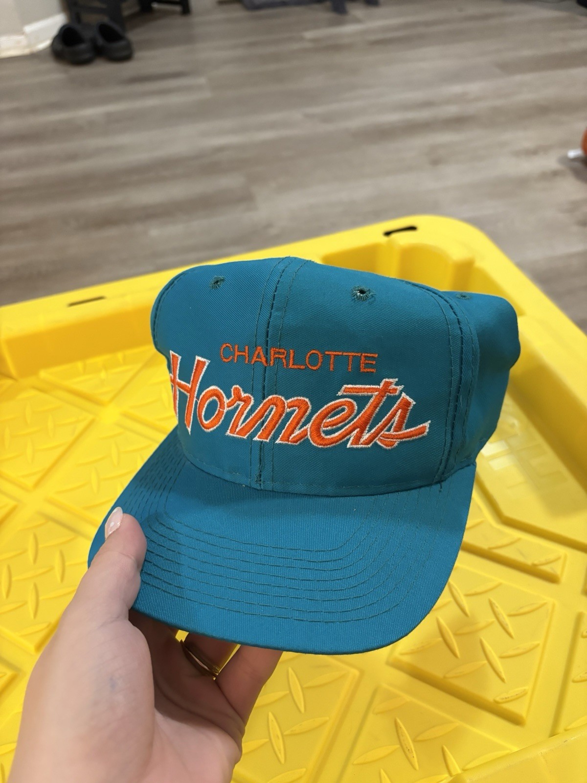 Vintage 90\'s Sports Specialties The Pro Charlotte Hornets Script SnapBack Hat