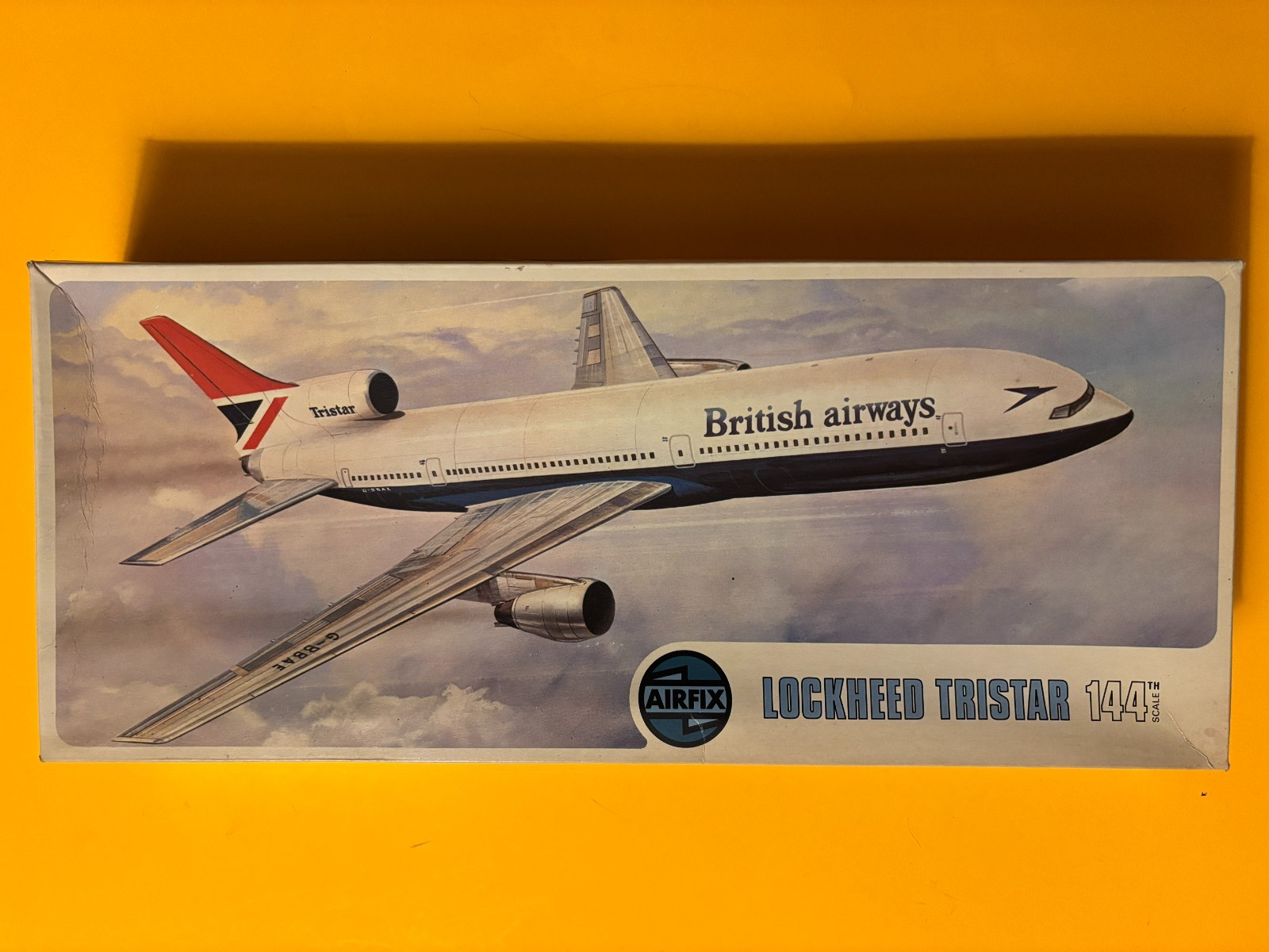 LOCKHEED TRISTAR L1011 AIRLINER MODEL KIT AIRFIX 1/144 SCALE AIR CANADA DECALS