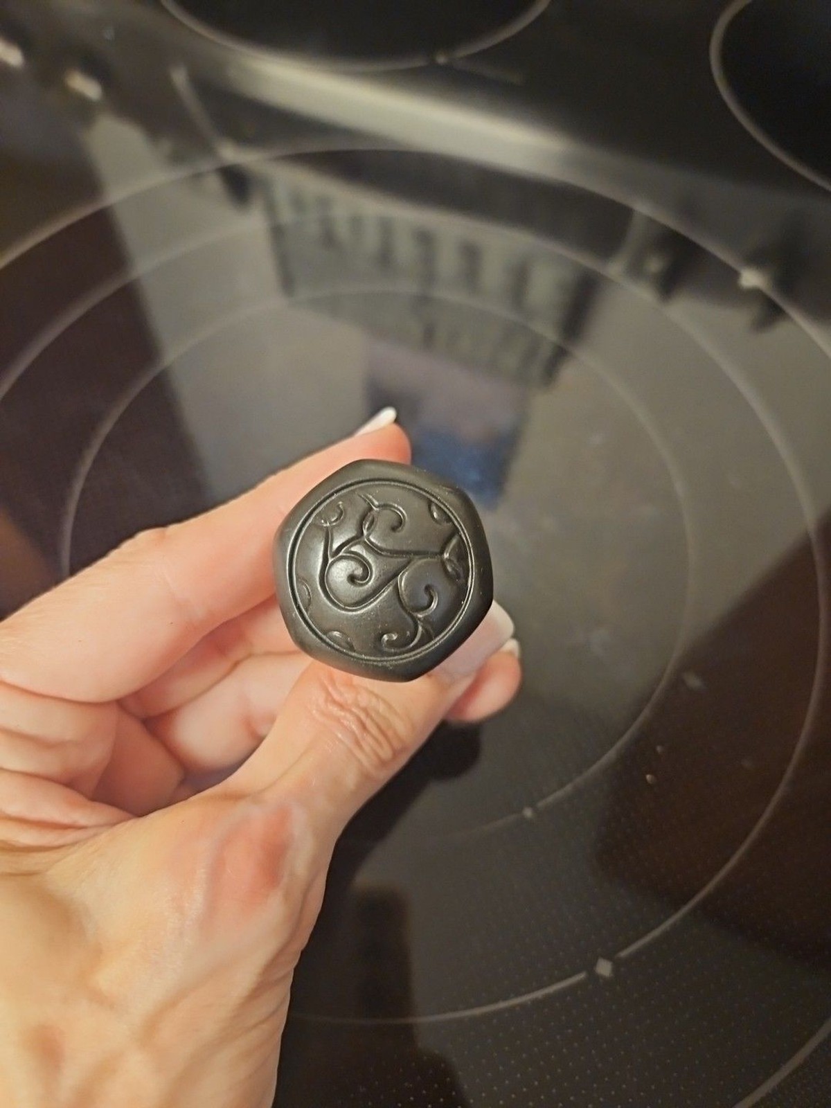 NWOT Restoration Hardware Aged Bronze Round Cabinet Knob 1.25” Floral Scroll