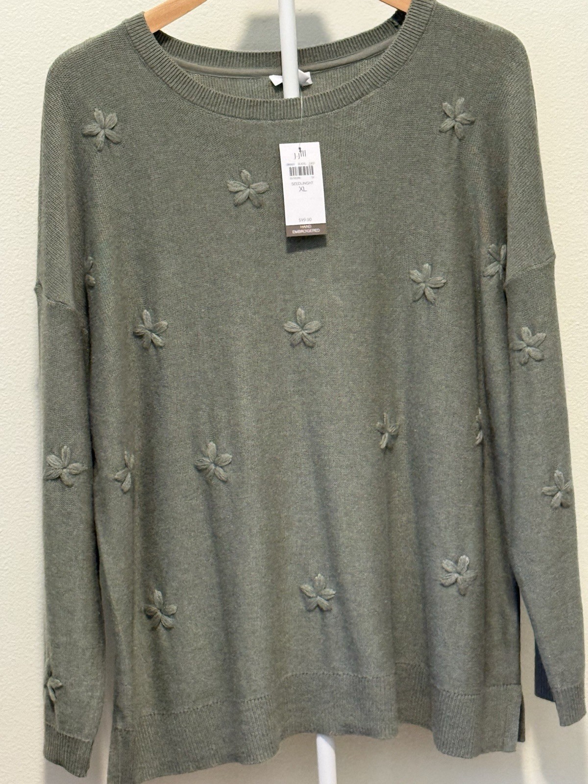 NWT J Jill Knit Crew Neck Pullover Sweater Green Floral Hand Embroidered XL NWT J Jill Knit Crew Neck Pullover Sweater Green Floral Hand Embroidered XL
