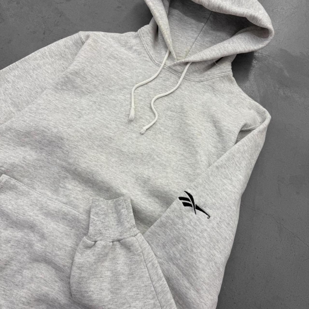 vintage 1990s reebok blank grey boxy embroidered minimalist cotton hoodie vintage 1990s reebok blank grey boxy embroidered minimalist cotton hoodie