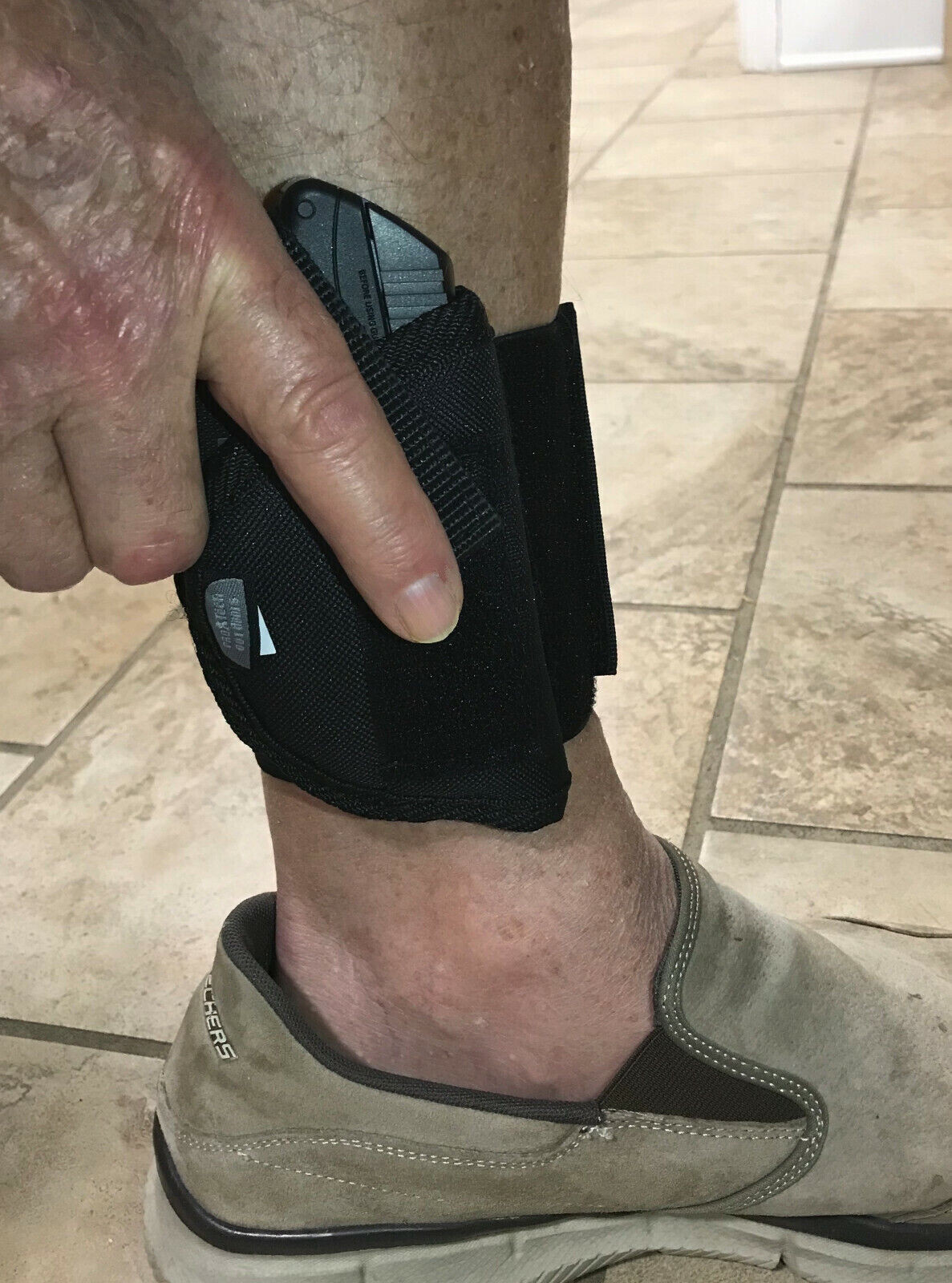 Right Handed Conceal Ankle holster Fits S&W 380 Bodyguard Right Handed Conceal Ankle holster Fits S&W 380 Bodyguard
