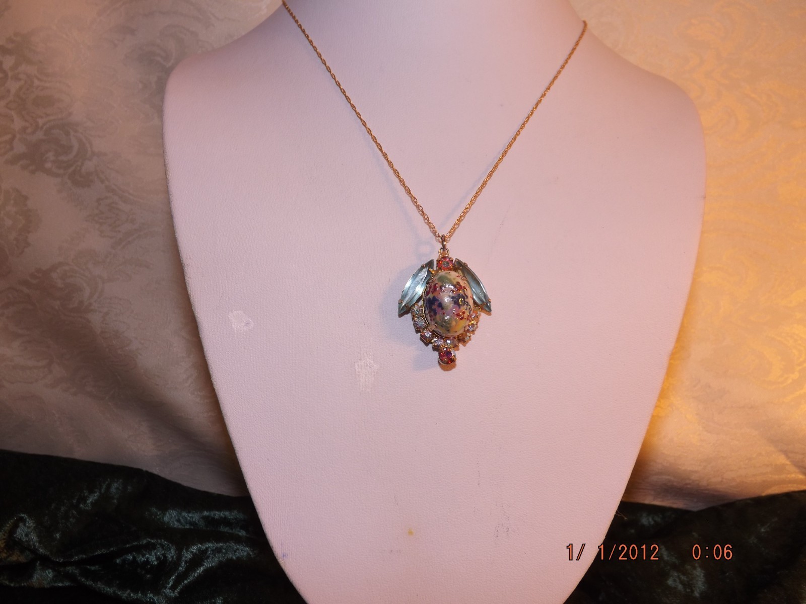 Beautiful Vintage D & E Juliana Easter Egg Necklace Circa 1960’s/FREE SHIPPING