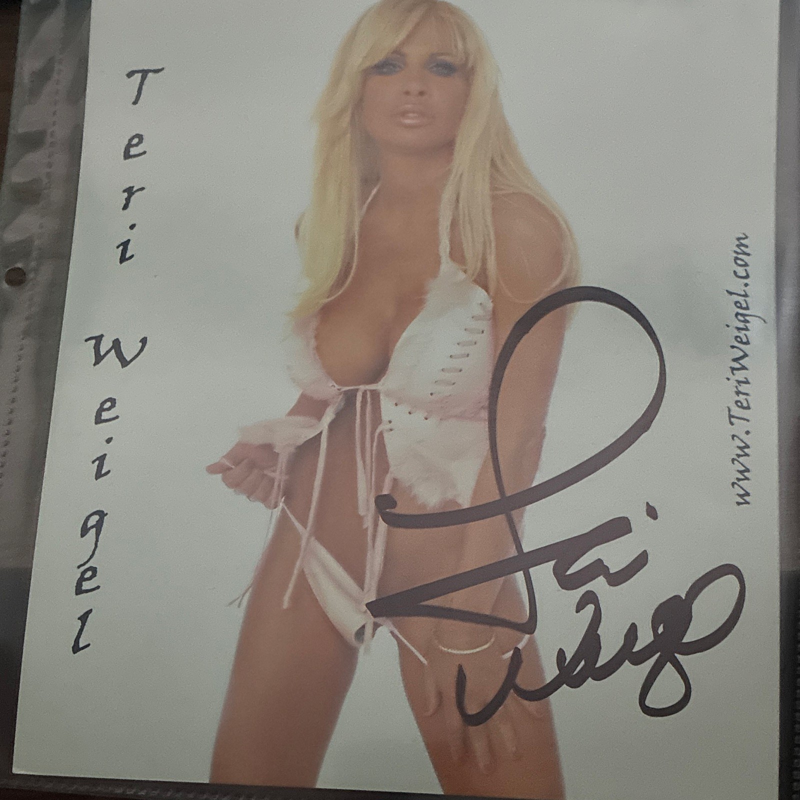 Teri Weigel Signed Original 8x10 Photograph Movies Autograph Photo Teri Weigel Signed Original 8x10 Photograph Movies Autograph Photo