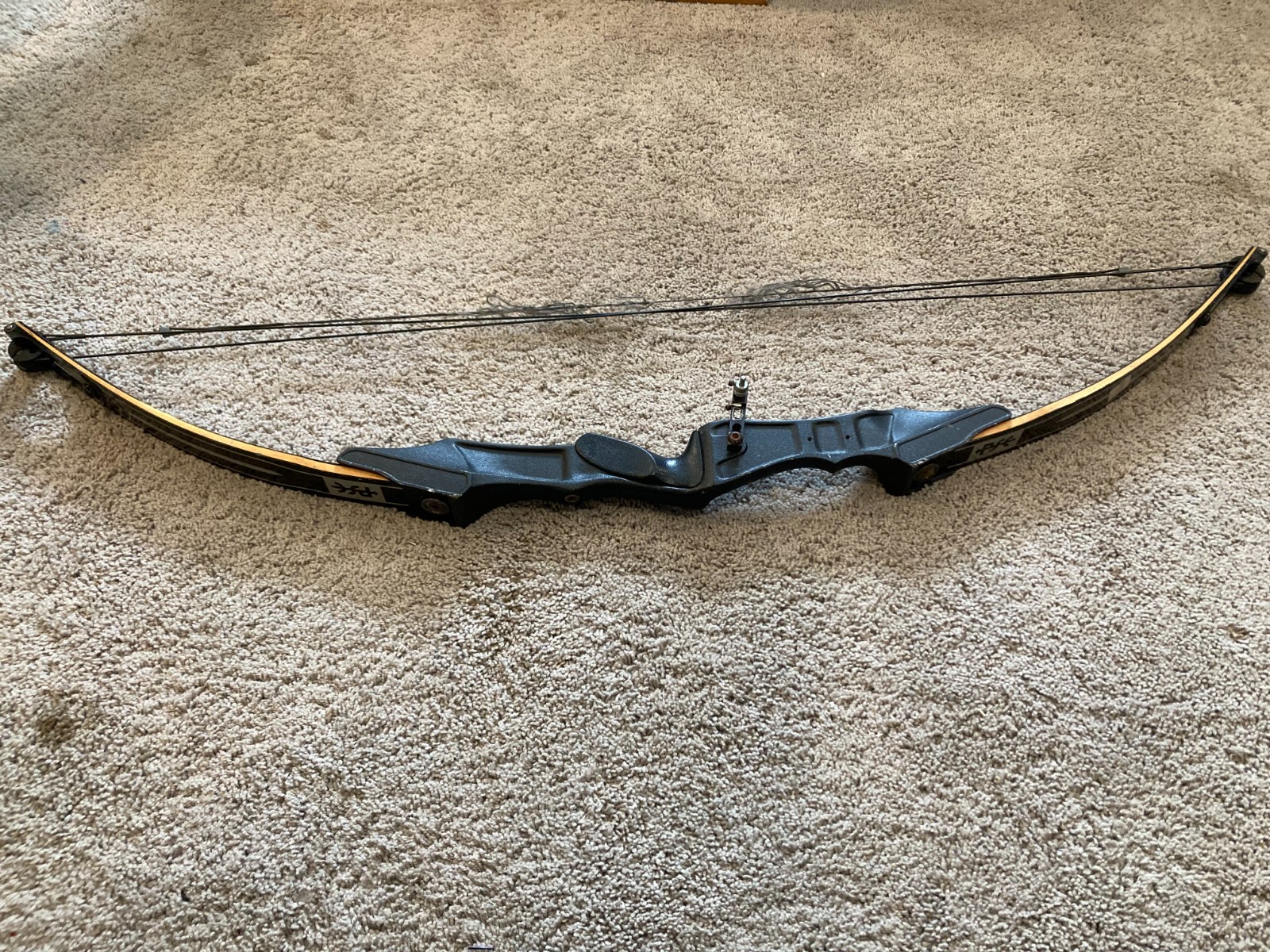 PSE Laser II Take Down Recurve Bow RH Black Hunting Archery 60” Vintage