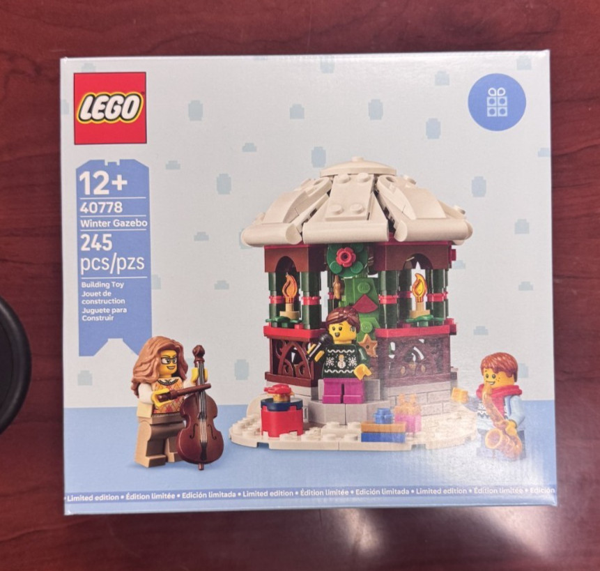 Lego 40778 Winter Gazebo Limited Edition New Sealed Lego 40778 Winter Gazebo Limited Edition New Sealed