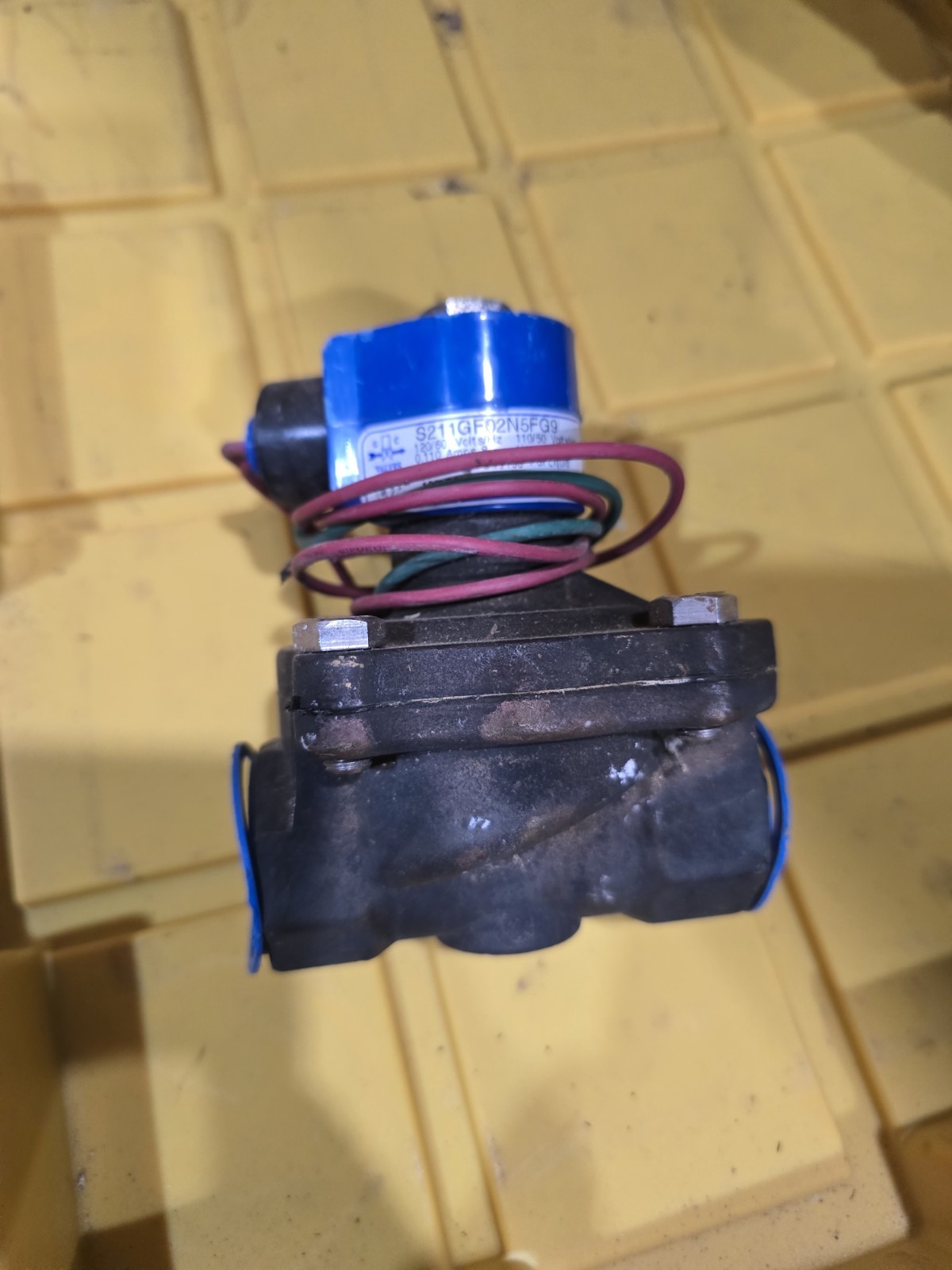 GC Valves S211GF02N5FG9 1 Inch Solenoid Valve (New No Box) GC Valves S211GF02N5FG9 1 Inch Solenoid Valve (New No Box)
