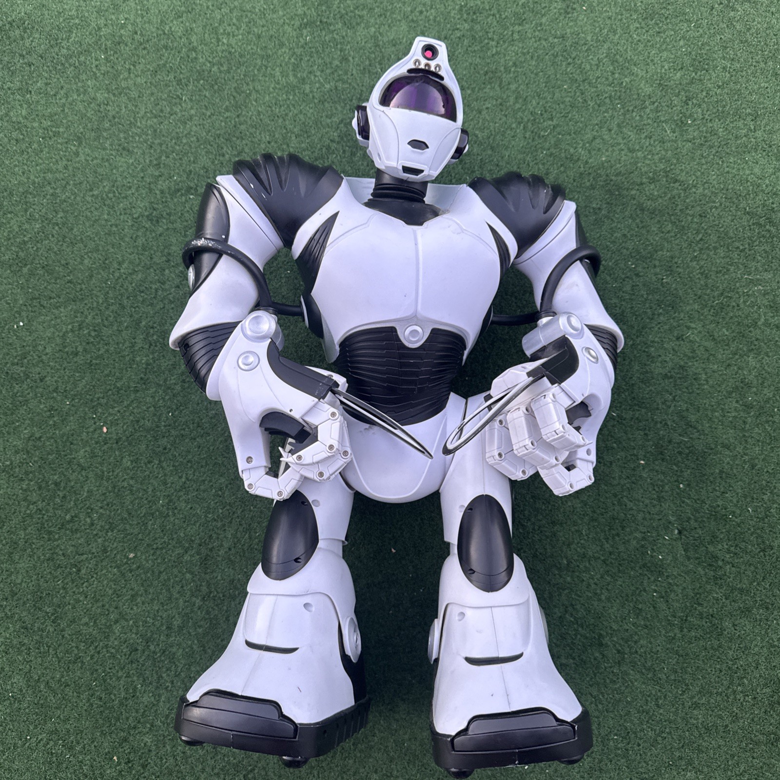 Wowee Robosapien V2 24\ Wowee Robosapien V2 24\