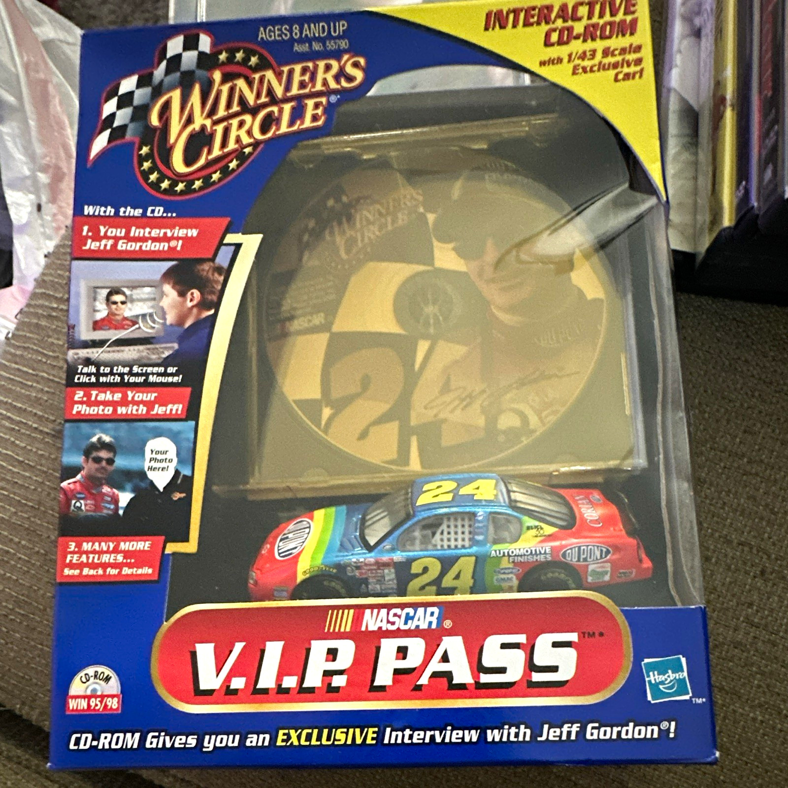Winner\'s Circle NASCAR V.I.P. Pass Set Jeff Gordon CD-ROM & #24 Diecast Car