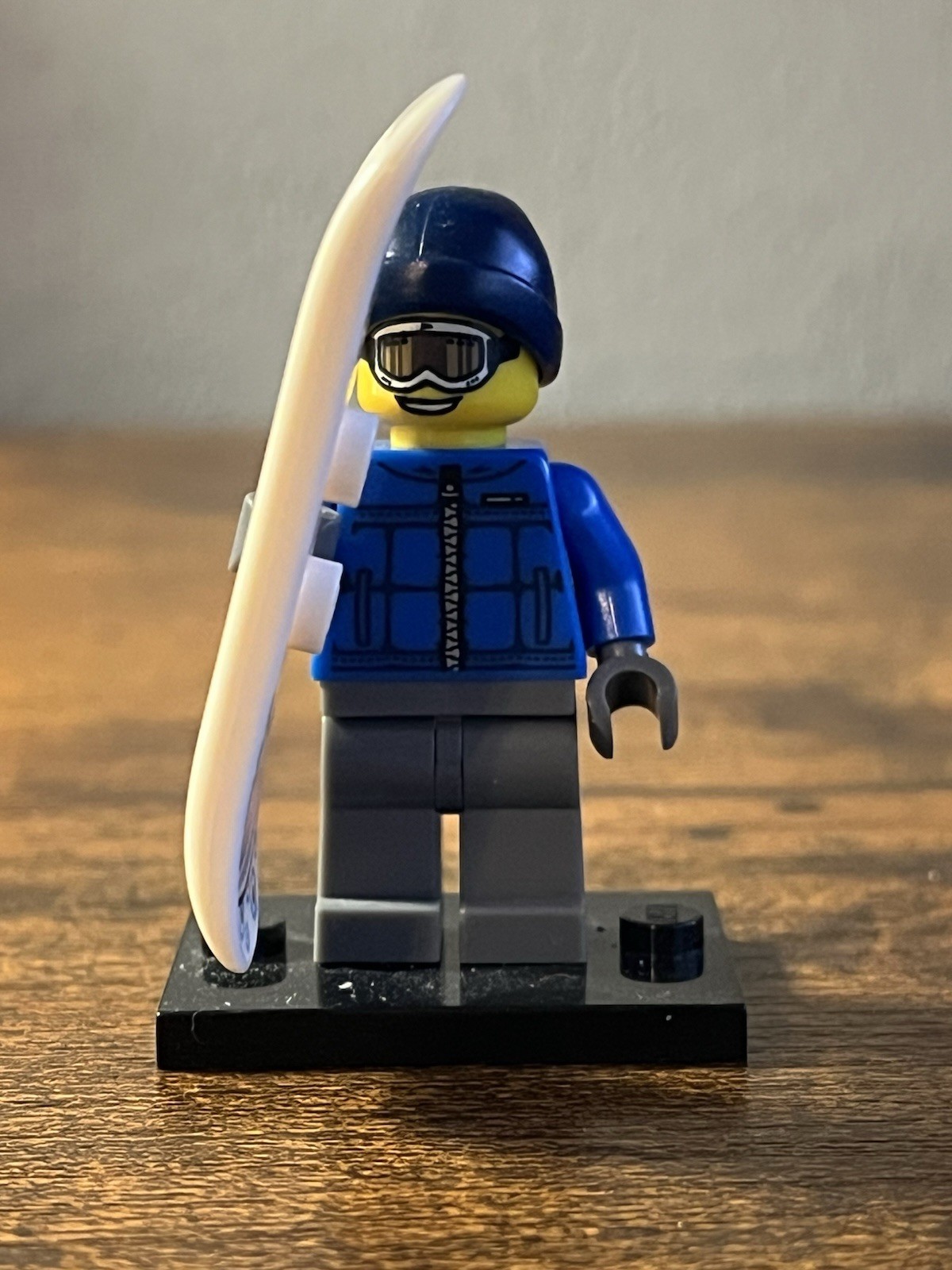Lego Snowboarder Minifigure Series 5 Complete Collectible Lego Snowboarder Minifigure Series 5 Complete Collectible