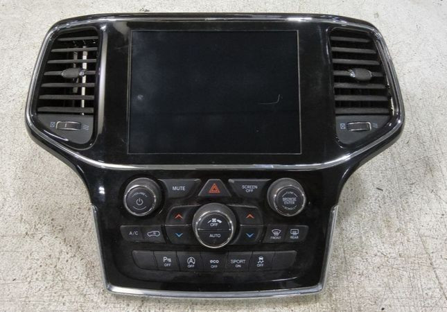 2019-2020 Jeep Grand Cherokee AC Heater Climate Control 8.4 screen Used 2019-2020 Jeep Grand Cherokee AC Heater Climate Control 8.4 screen Used