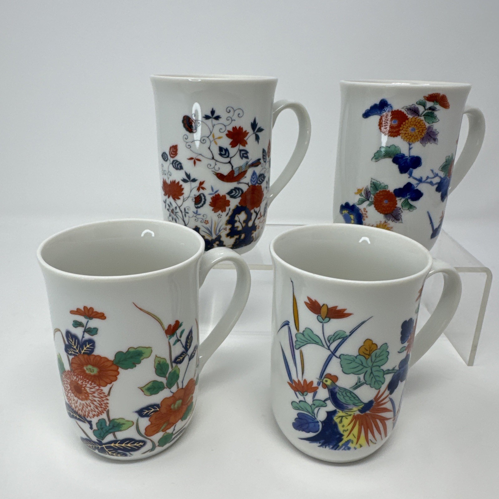 Vintage Japanese Porcelain Mug Set of 4 Imari Kakiemon Style Flora Bird Cups Vintage Japanese Porcelain Mug Set of 4 Imari Kakiemon Style Flora Bird Cups