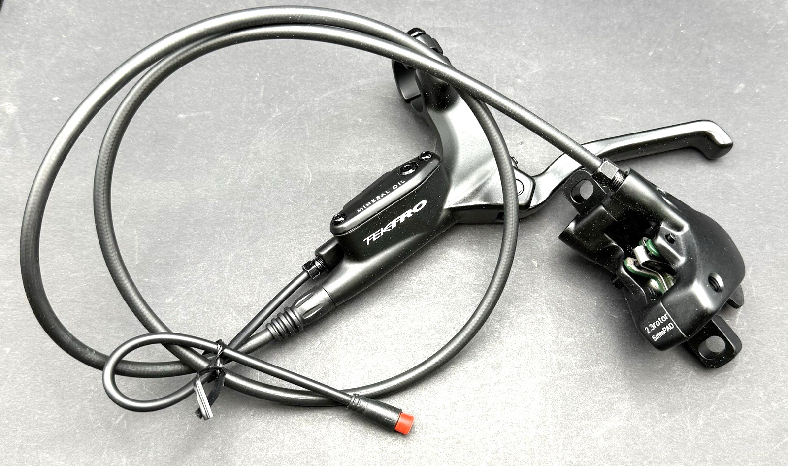 TEKTRO TRP HD-E395 Left Front Hydraulic Disc Brake Lever/Caliper *NEW GENERATION TEKTRO TRP HD-E395 Left Front Hydraulic Disc Brake Lever/Caliper *NEW GENERATION