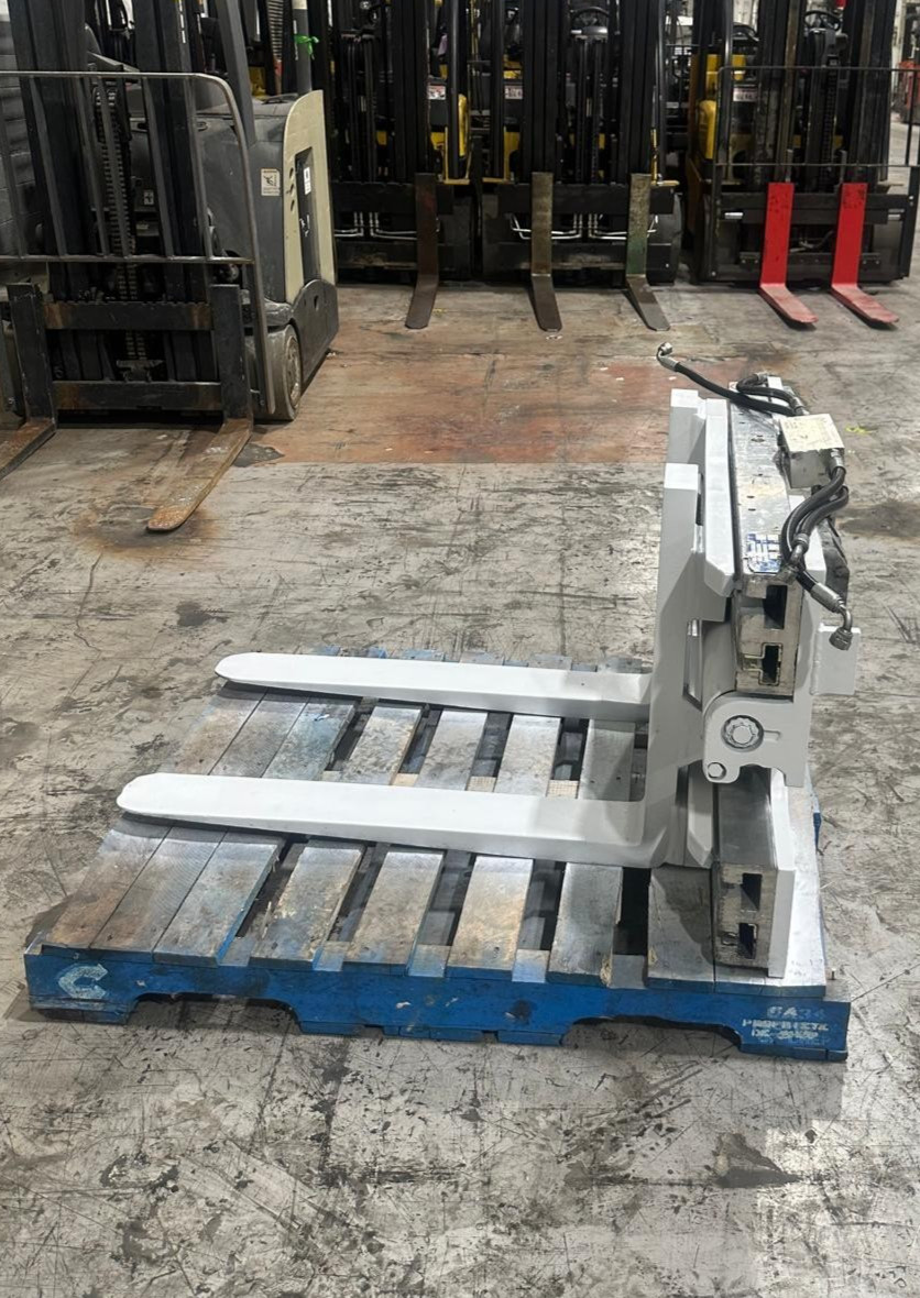 Cascade 50D Fork Clamp Class 2/3 Fork Positioner 5K Capacity 36 Forks Refurb Cascade 50D Fork Clamp Class 2/3 Fork Positioner 5K Capacity 36 Forks Refurb