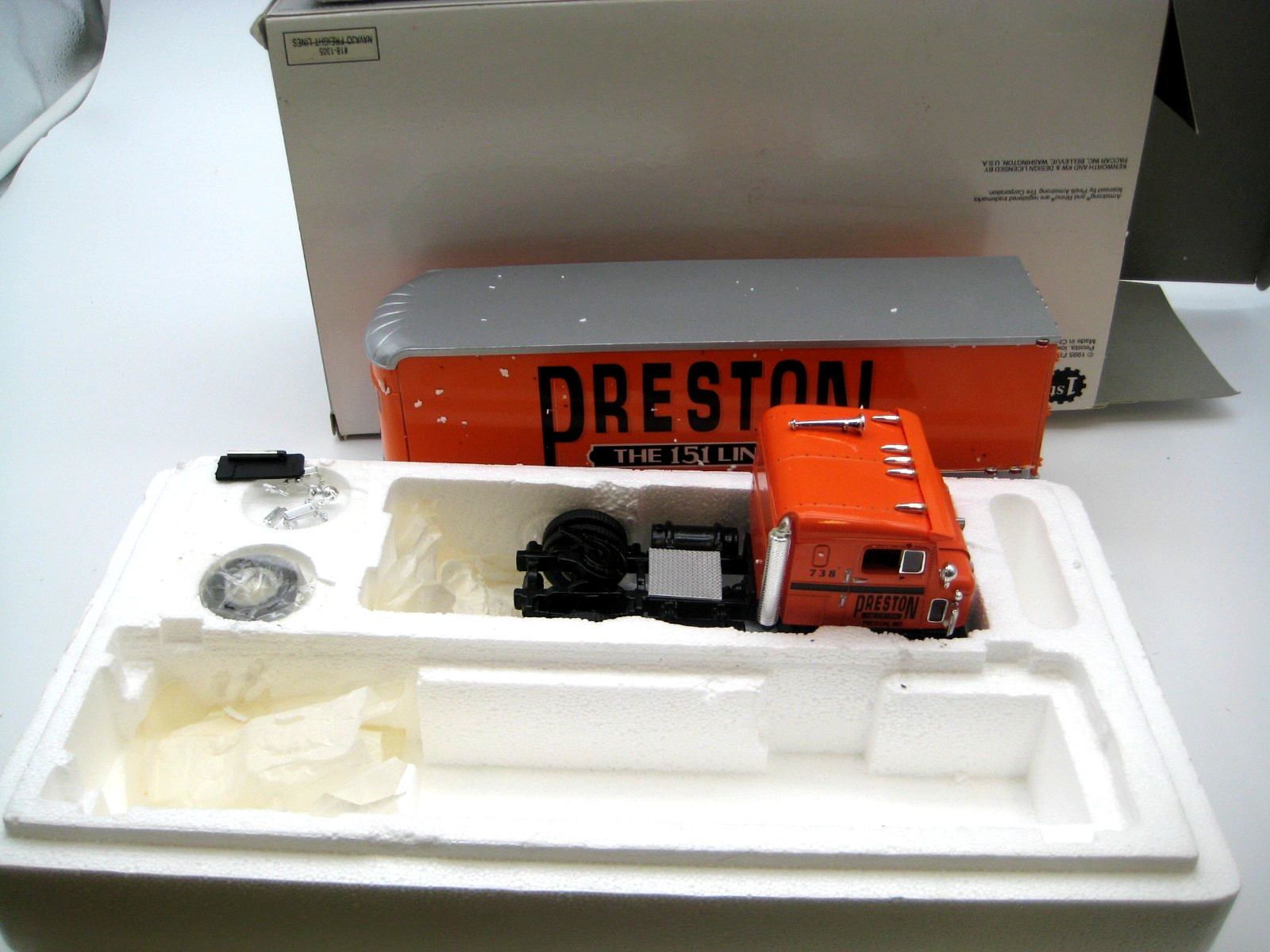 FIRST GEAR \'53 KENWORTH BULL NOSE 1/34 SCALE DIECAST MODEL # 181305 FIRST GEAR \'53 KENWORTH BULL NOSE 1/34 SCALE DIECAST MODEL # 181305
