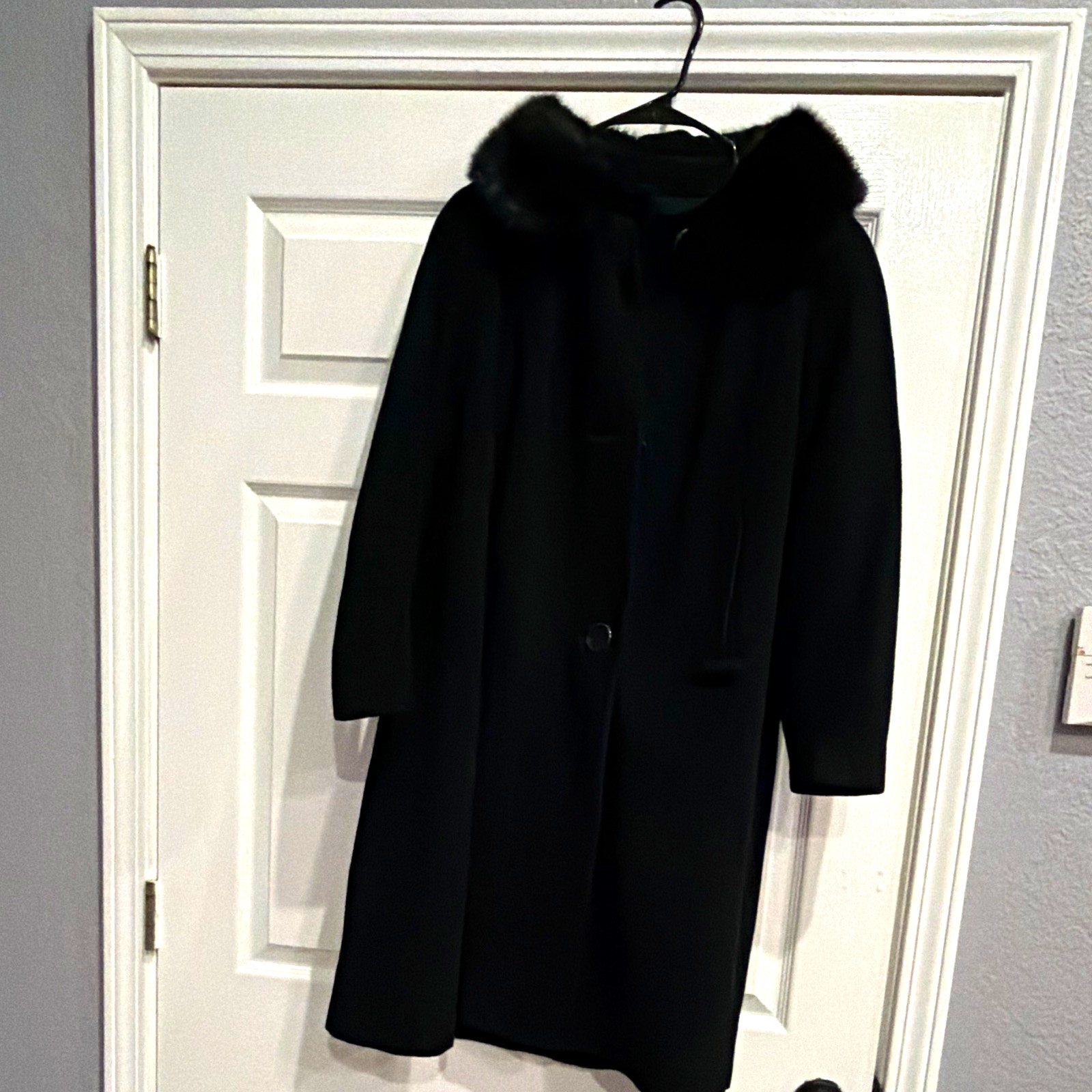 Vintage Black Wool Long Overcoat L Solid Button Front faux black collar .