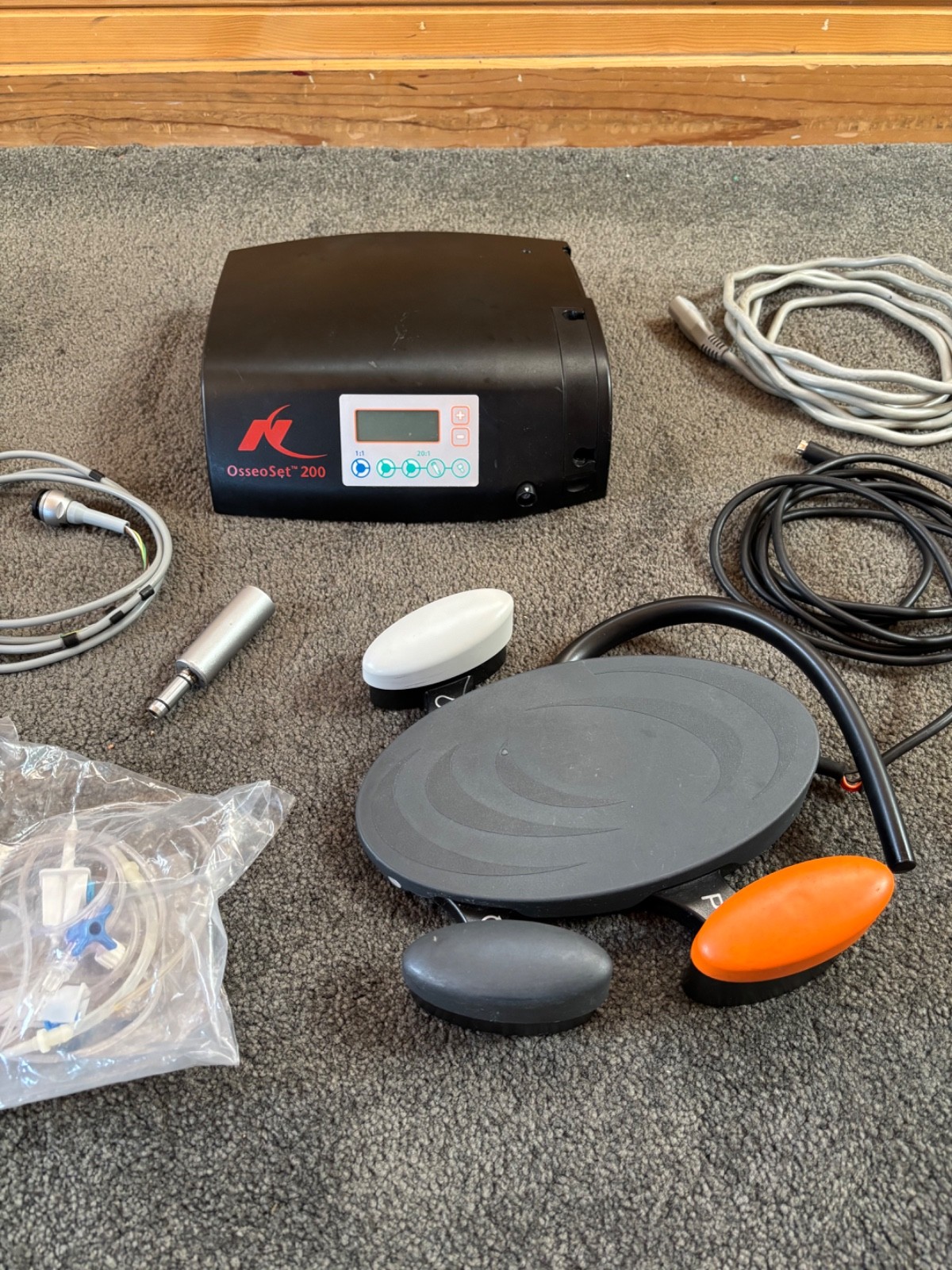 Nobel Biocare Osseoset 200 Motor Unit w Pedal & Drill