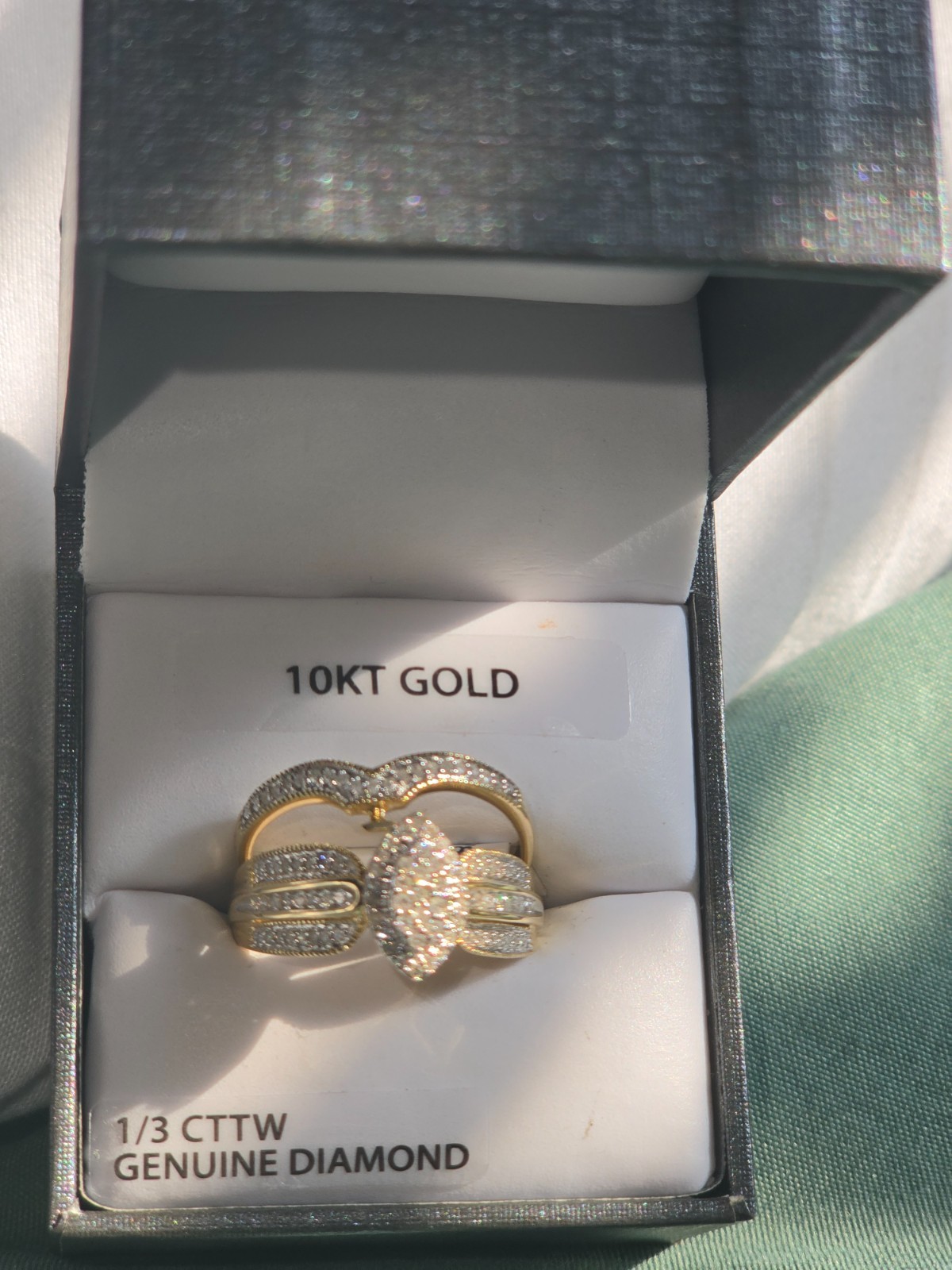 1/3 CTTW GENUINE DIAMOND SIZE 7( BRAND NEW WITH BOX) 1/3 CTTW GENUINE DIAMOND SIZE 7( BRAND NEW WITH BOX)