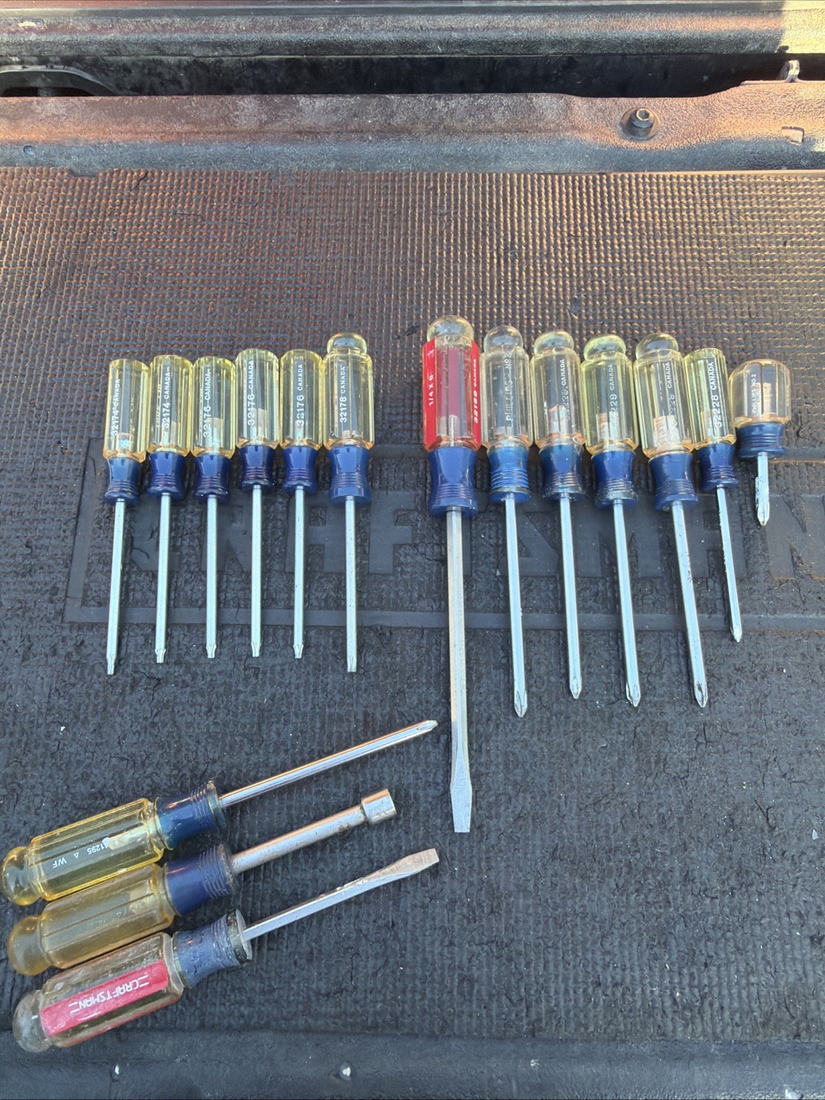 13pc Sears Craftsman MADE IN CANADA Screwdriver Lot Rare Phillips Flat Torx P2x4