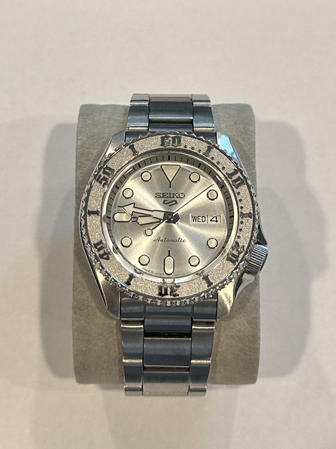 Seiko 5 Sports SRPE71 Automatic Grey Dial Stainless Steel Day Date Men\'s Watch
