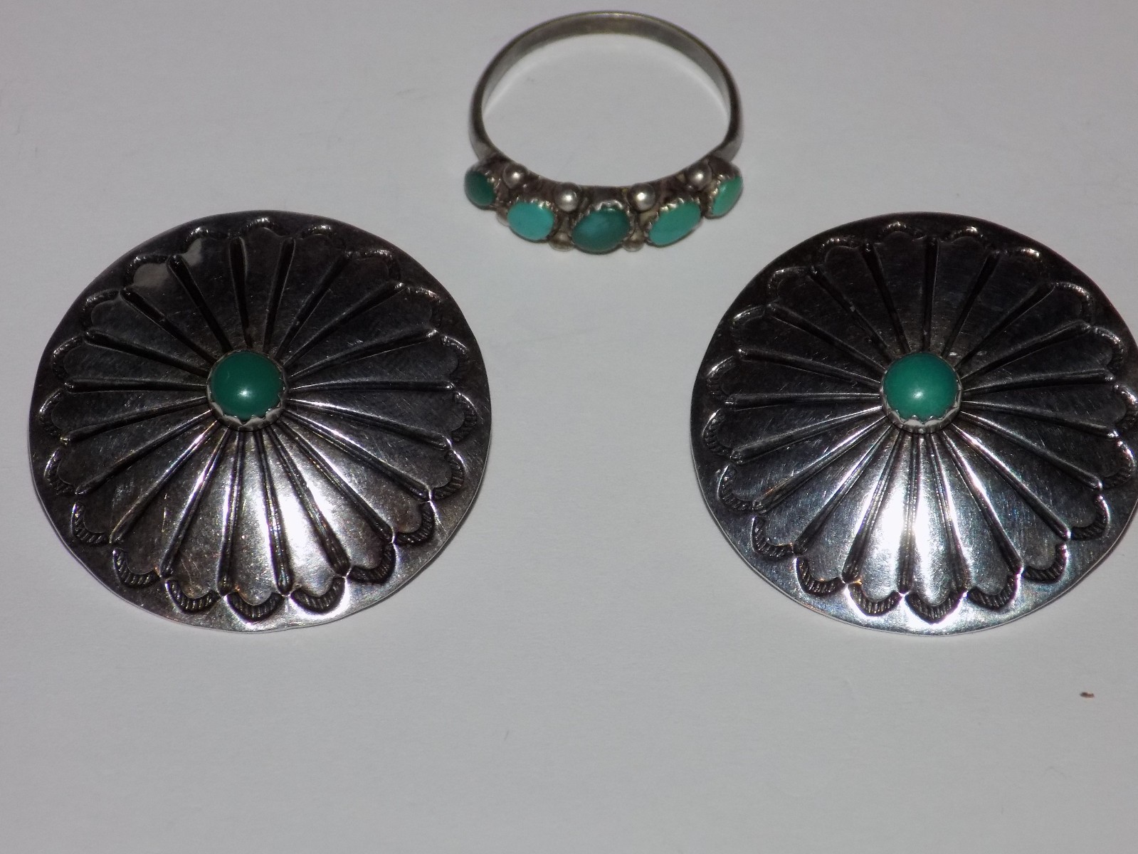 Vintage Native Green Blue Turquoise Silver Ring  Size 6.5 & Concho Stud Earrings