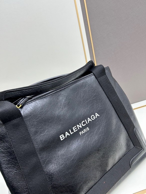 Balenciaga Men\'s Black Lambskin Crossbody Bag Brand New With Tags