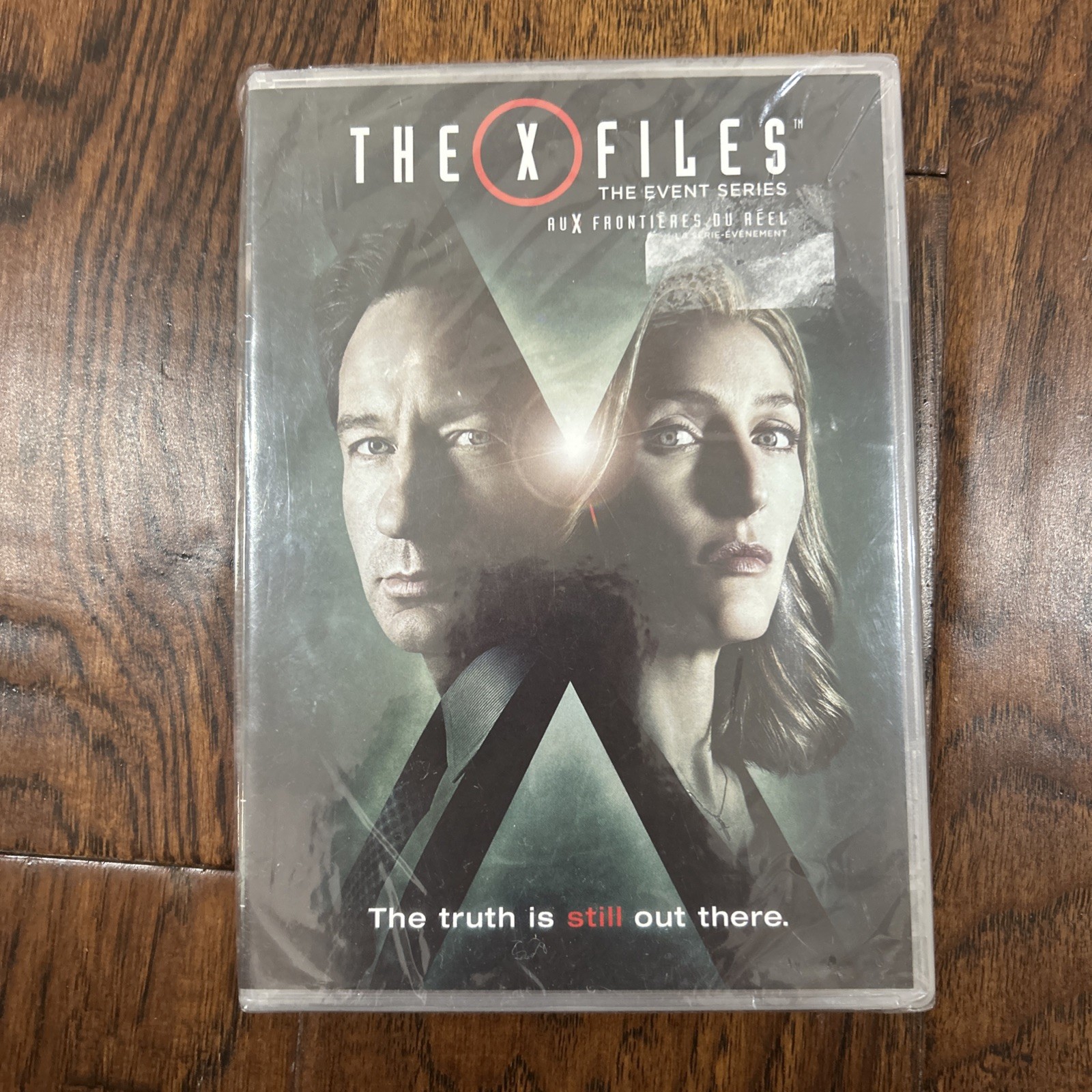 X-Files: The Event Series 2016 DVD 3-Disc Set David Duchovny Gillian Anderson