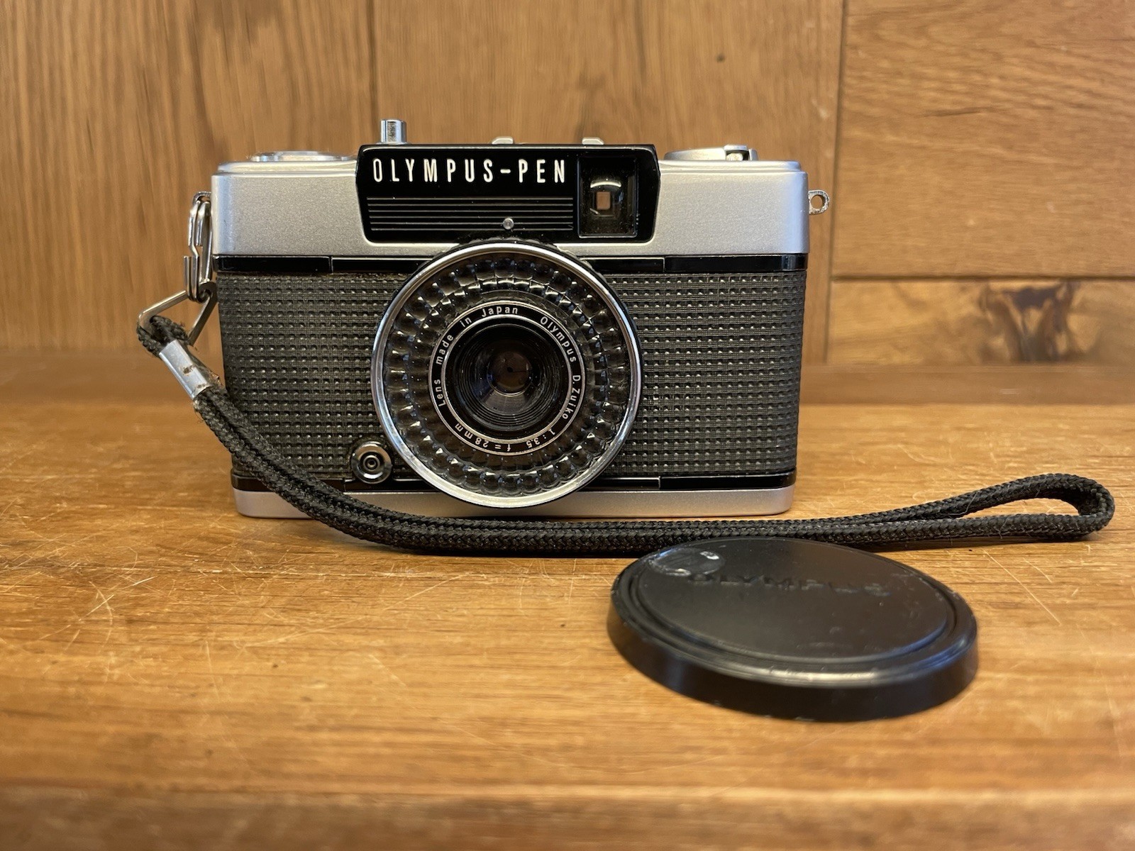 *New Seal : Near Mint ++* Olympus Pen EE-3 35mm Half Frame Film Camera From JPN