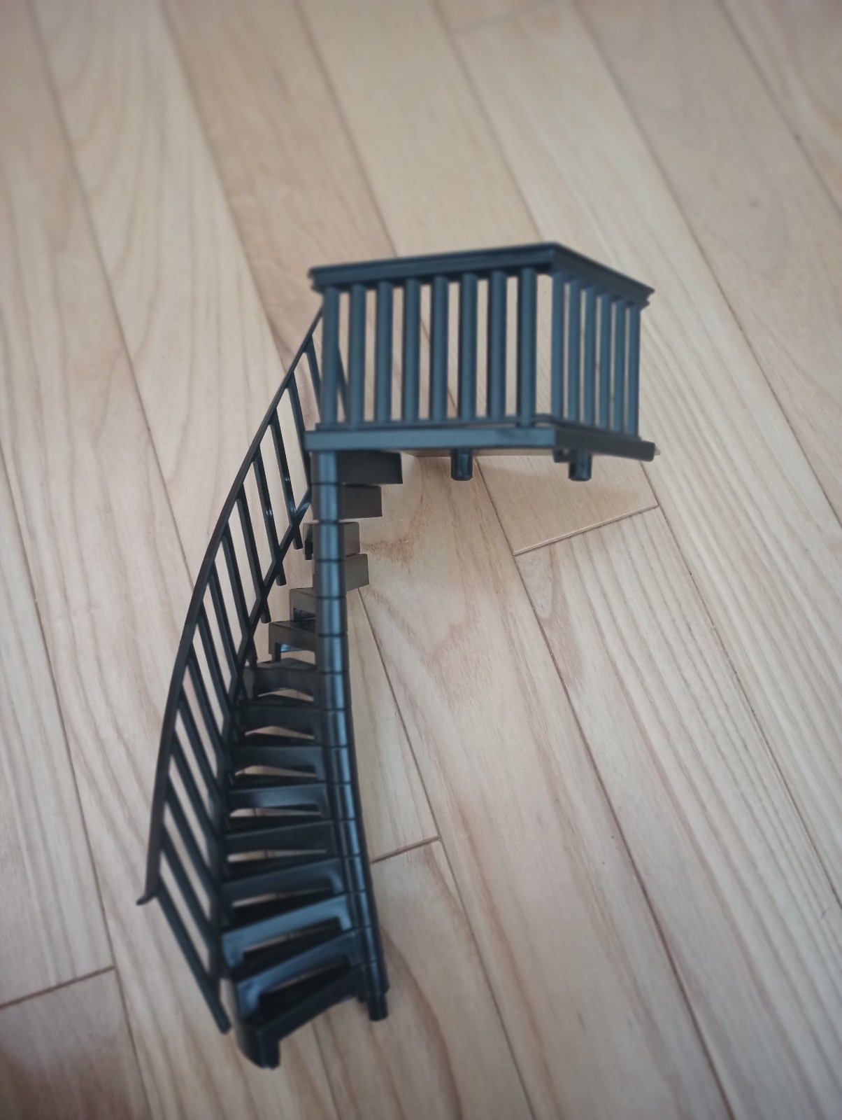 VTG 1978 FISHER PRICE DOLLHOUSE REPLACEMENT SPIRAL STAIR WITH RAIL VTG 1978 FISHER PRICE DOLLHOUSE REPLACEMENT SPIRAL STAIR WITH RAIL