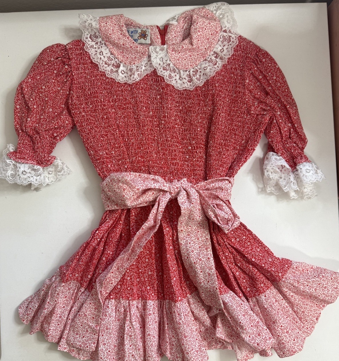 Vintage Handmade Girls Red Floral Smocked Dress Lace Peter Pan Collar 4T