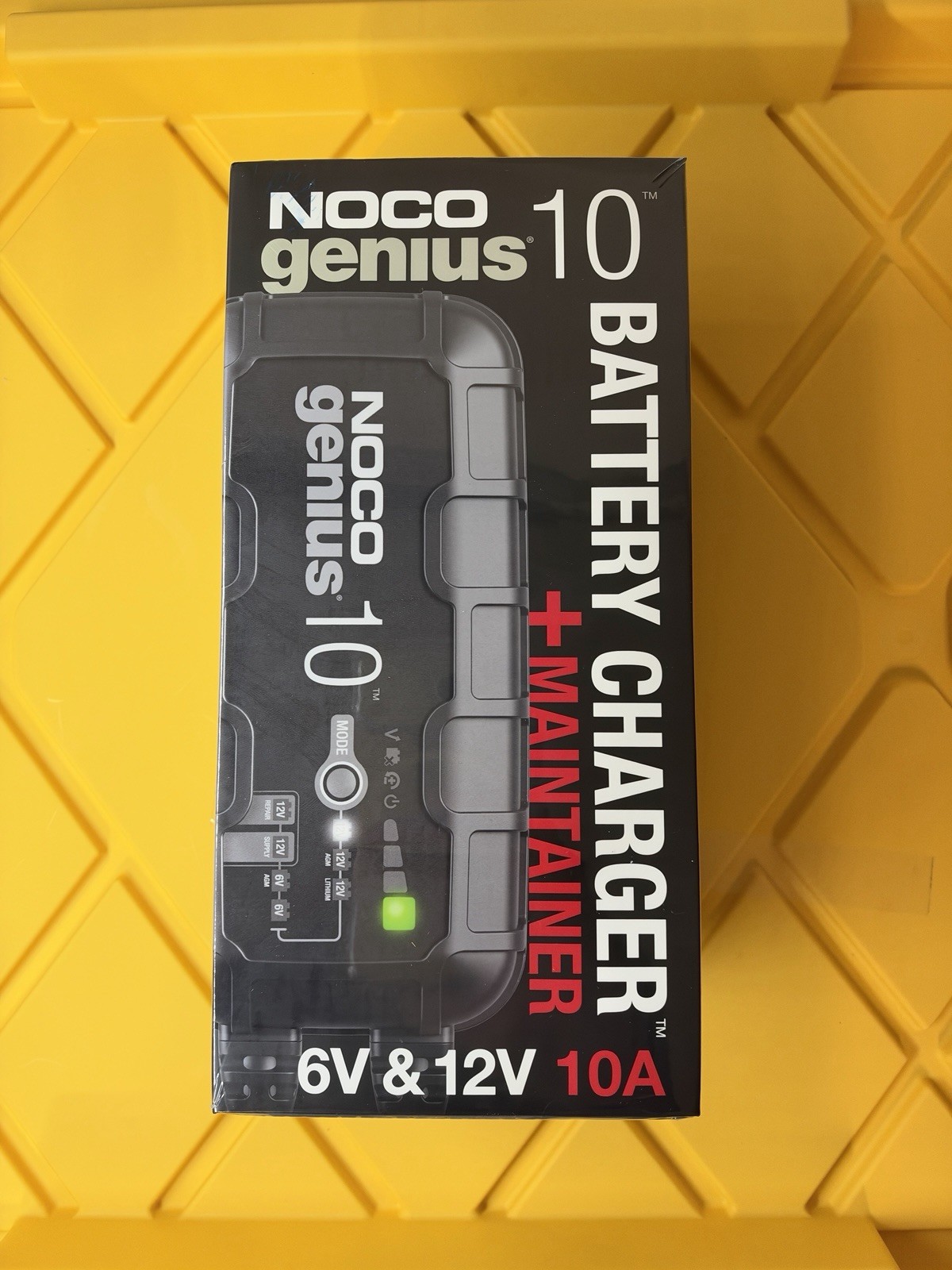 NOCO GENIUS10 6V/12V 10A Smart Battery Charger, Trickle Charger and Maintainer