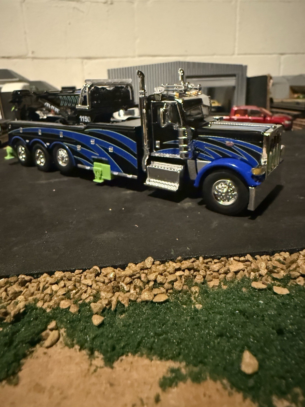 DCP by First Gear 1:64 Diecast Peterbilt 389 Century 1150 Wrecker Black Blue Gr…