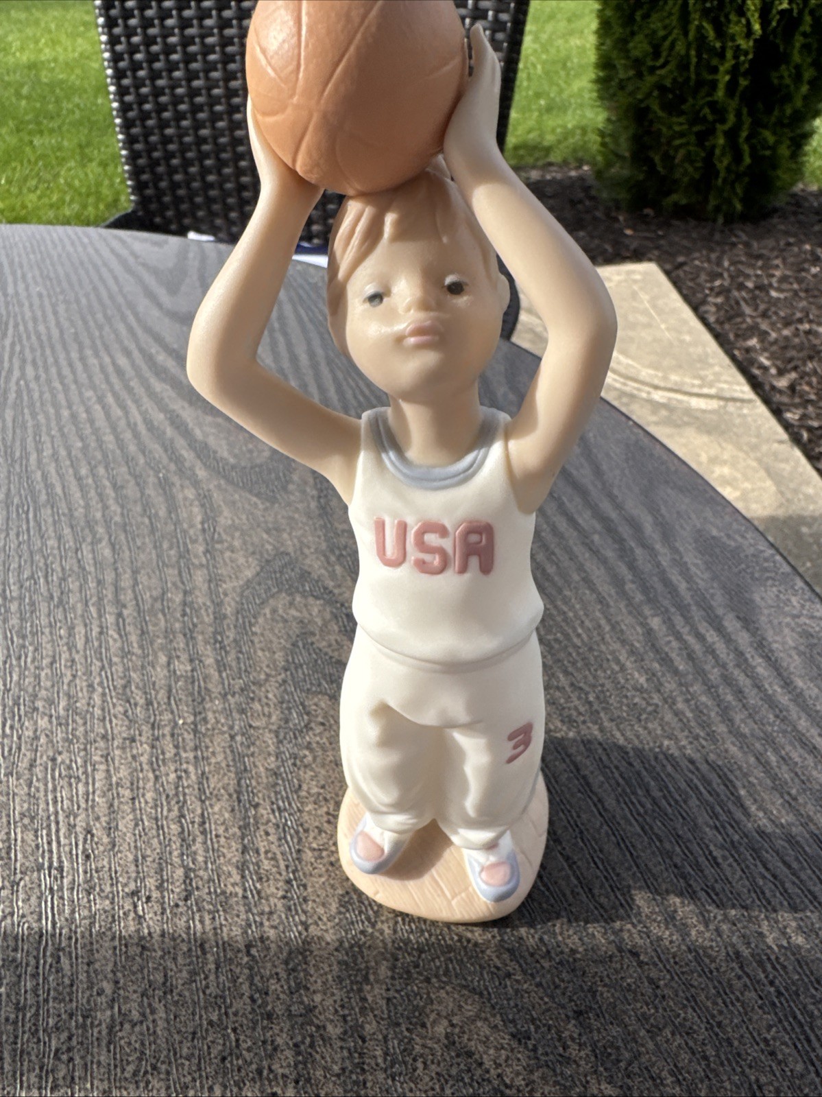 Vintage 1992 Llardo Daisa Golden Memories Girl with Basket Vintage 1992 Llardo Daisa Golden Memories Girl with Basket