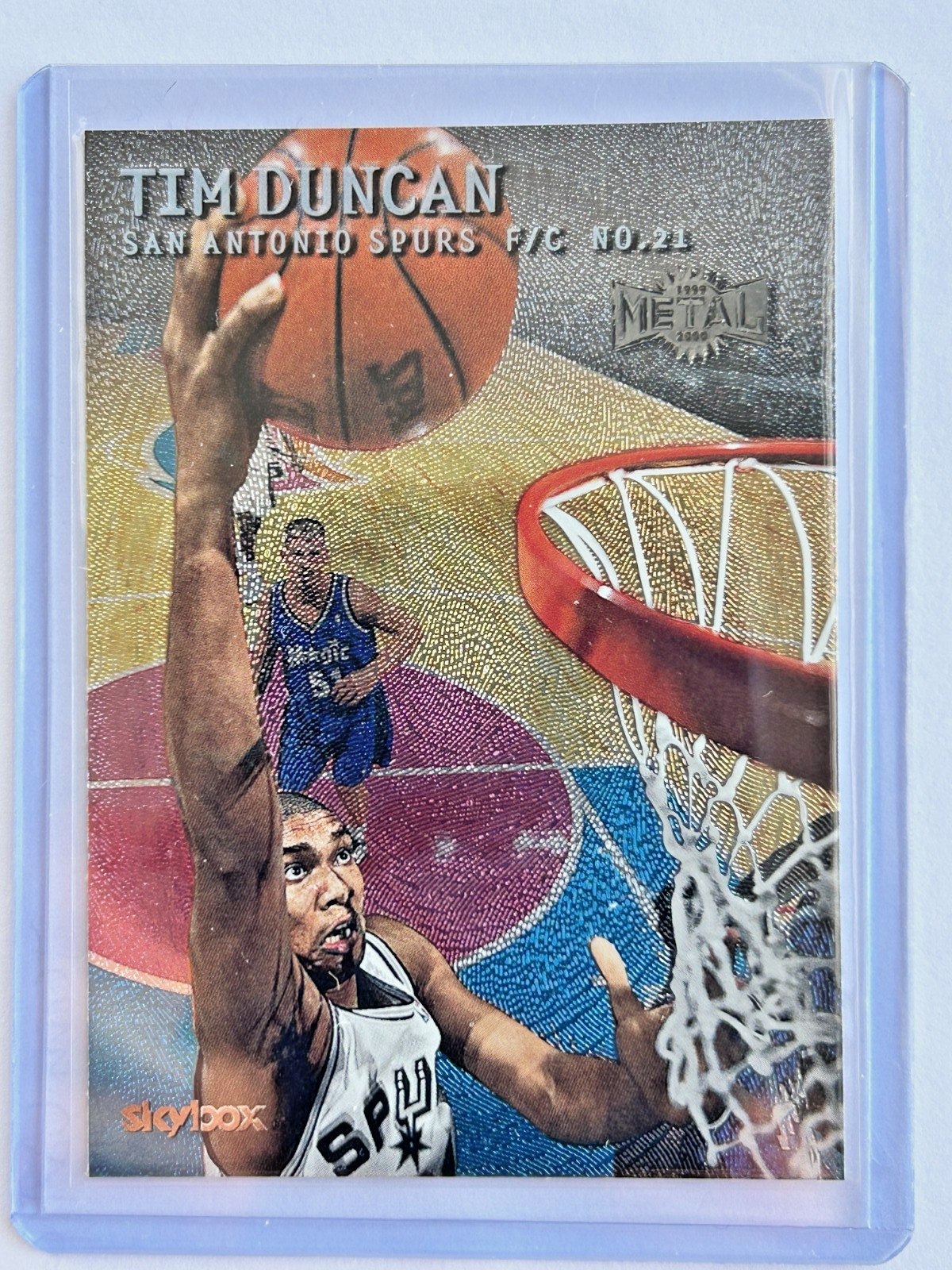 1999-00 Skybox Metal Tim Duncan #110 Base – San Antonio Spurs – HOF – Near Mint