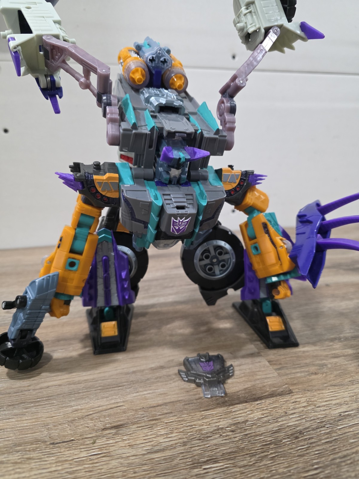 2005 Transformers Cybertron Megatron Hasbro Leader Class Please Read