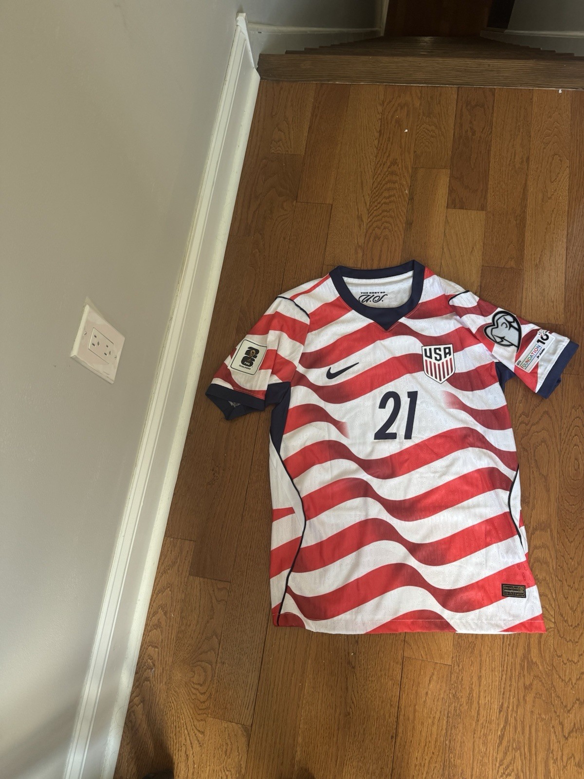 Nike USA National Team Timothy Weah #21 Soccer Jersey White Red Blue L
