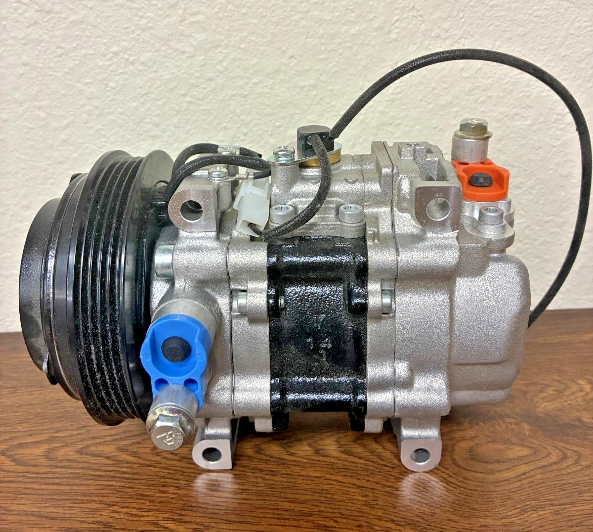 New OEM Denso TV12C AC COMPRESSOR FITS MAZDA MIATA 1994-2004 New OEM Denso TV12C AC COMPRESSOR FITS MAZDA MIATA 1994-2004