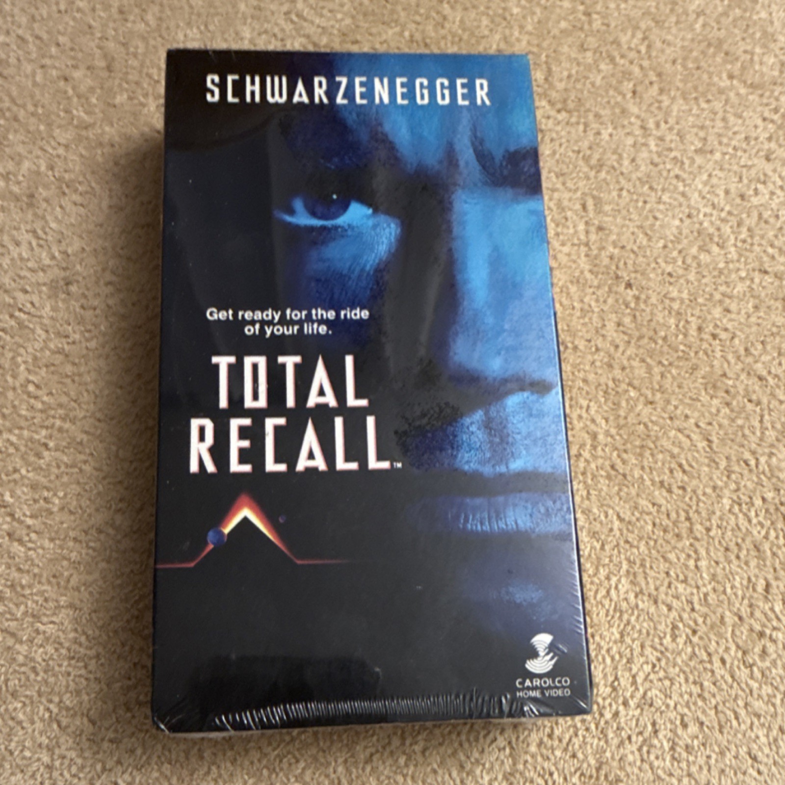 Total Recall Carolco Home Video VHS NTSC Sci-Fi Arnold Schwarzenegger English