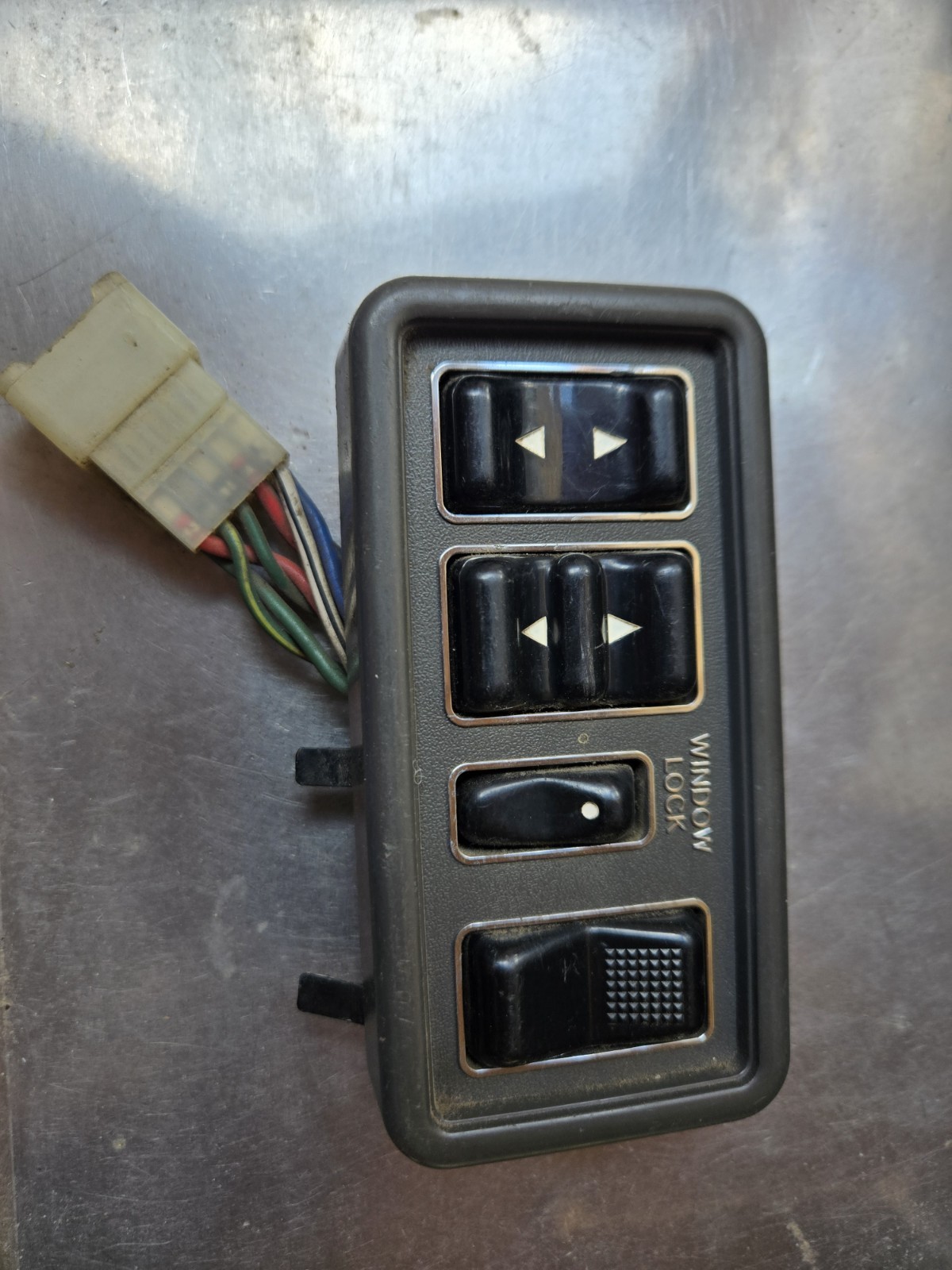 84-88 Toyota Pickup Truck 89 4Runner Driver Left Power Window - Door Lock Switch 84-88 Toyota Pickup Truck 89 4Runner Driver Left Power Window - Door Lock Switch