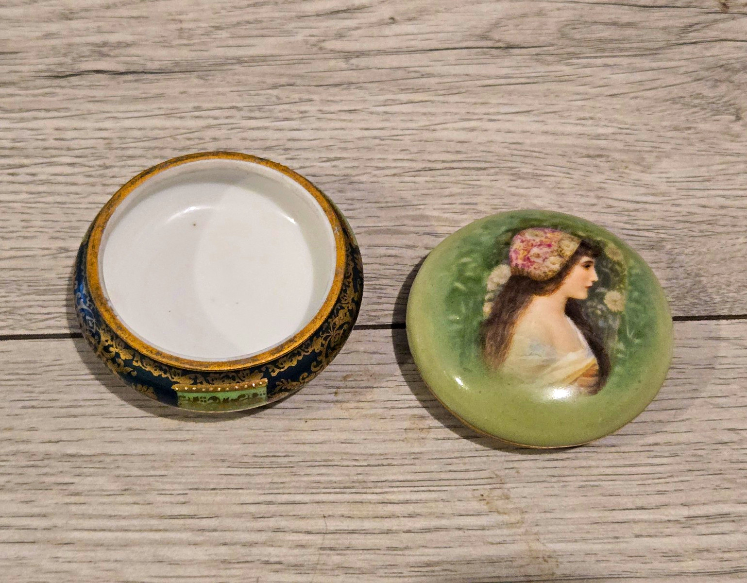 Genuine Early 1900s Antique Edwardian Hand-Painted Porcelain Trinket Powder Box