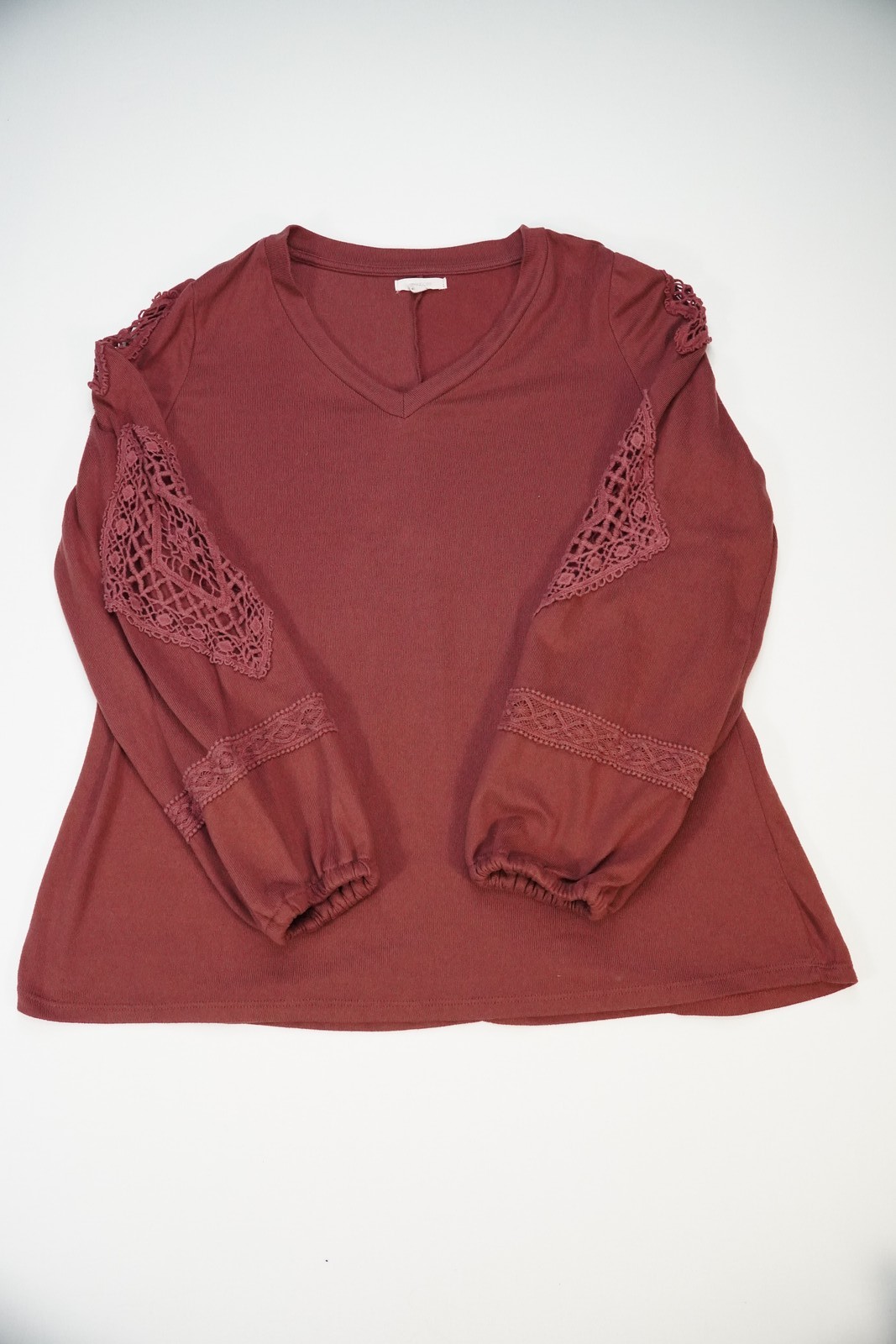 Maurices Women\'s Medium Burgundy V-Neck Blouse Long Sleeve Crochet Lace Boho