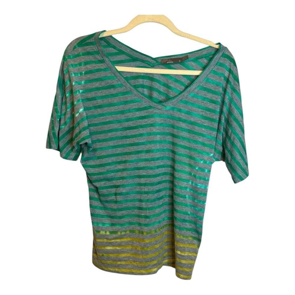 PrAna Shirt Women\'s Size Small Lightweight Outdoor Stripes Organic Cotton