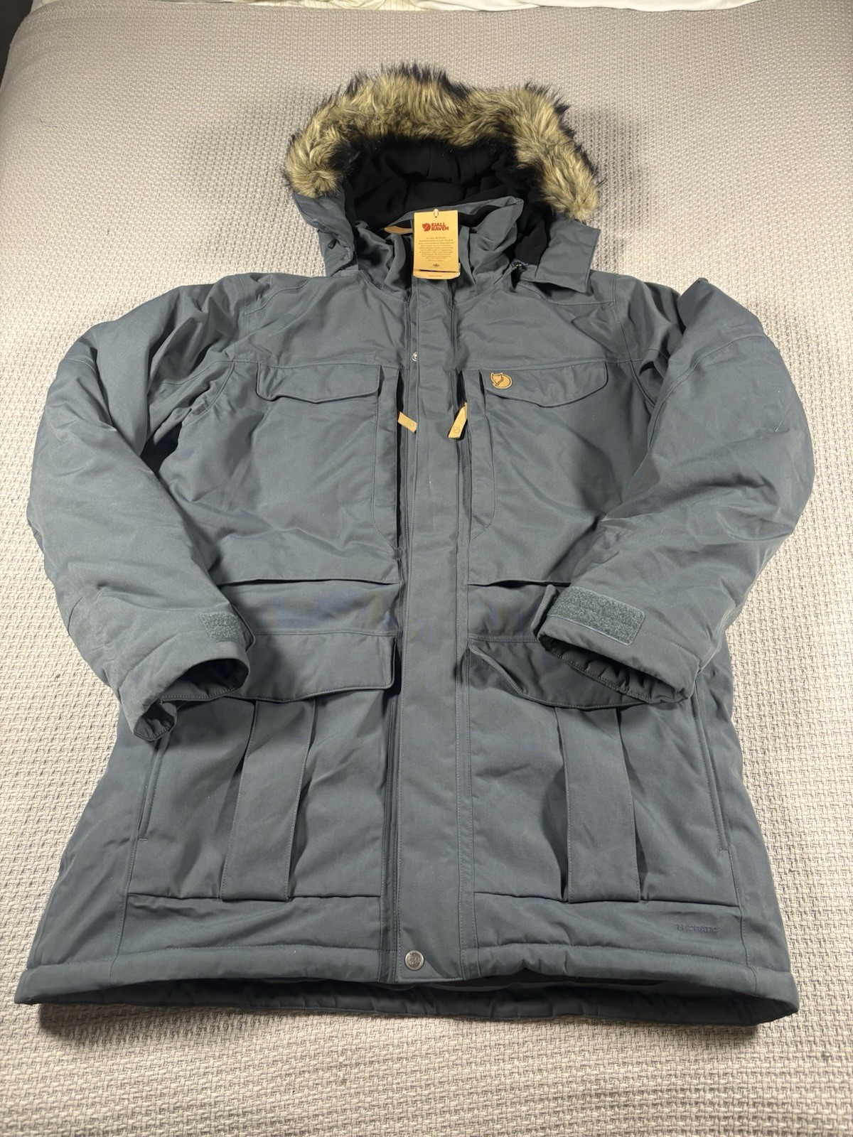 New Mens FjallRaven Nuuk Parka Coat Jacket size XL , insulated, waterproof