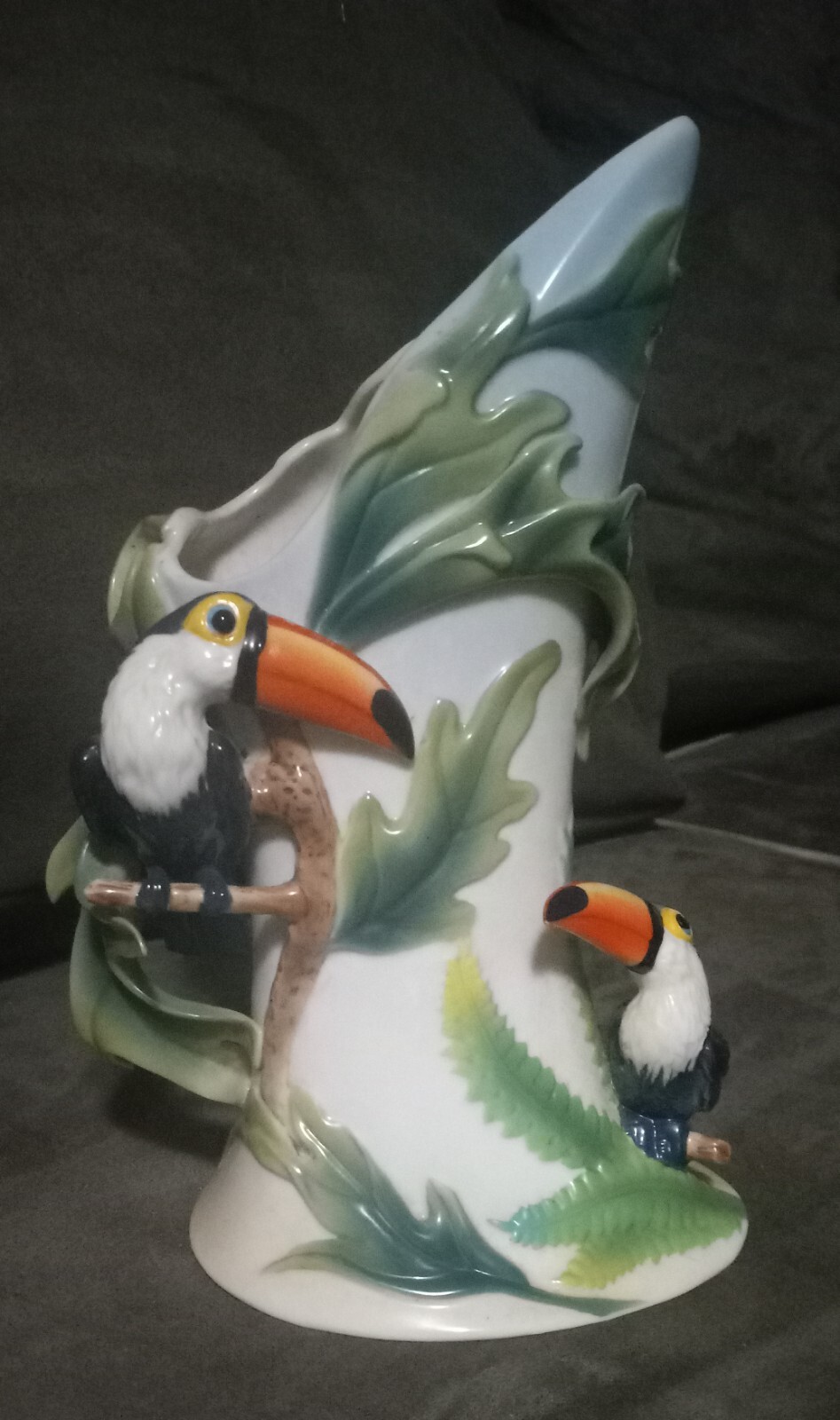 Franz Toucan Tocan Paradise Calls 3D 9” Vase Tropical Rainforest theme Signed