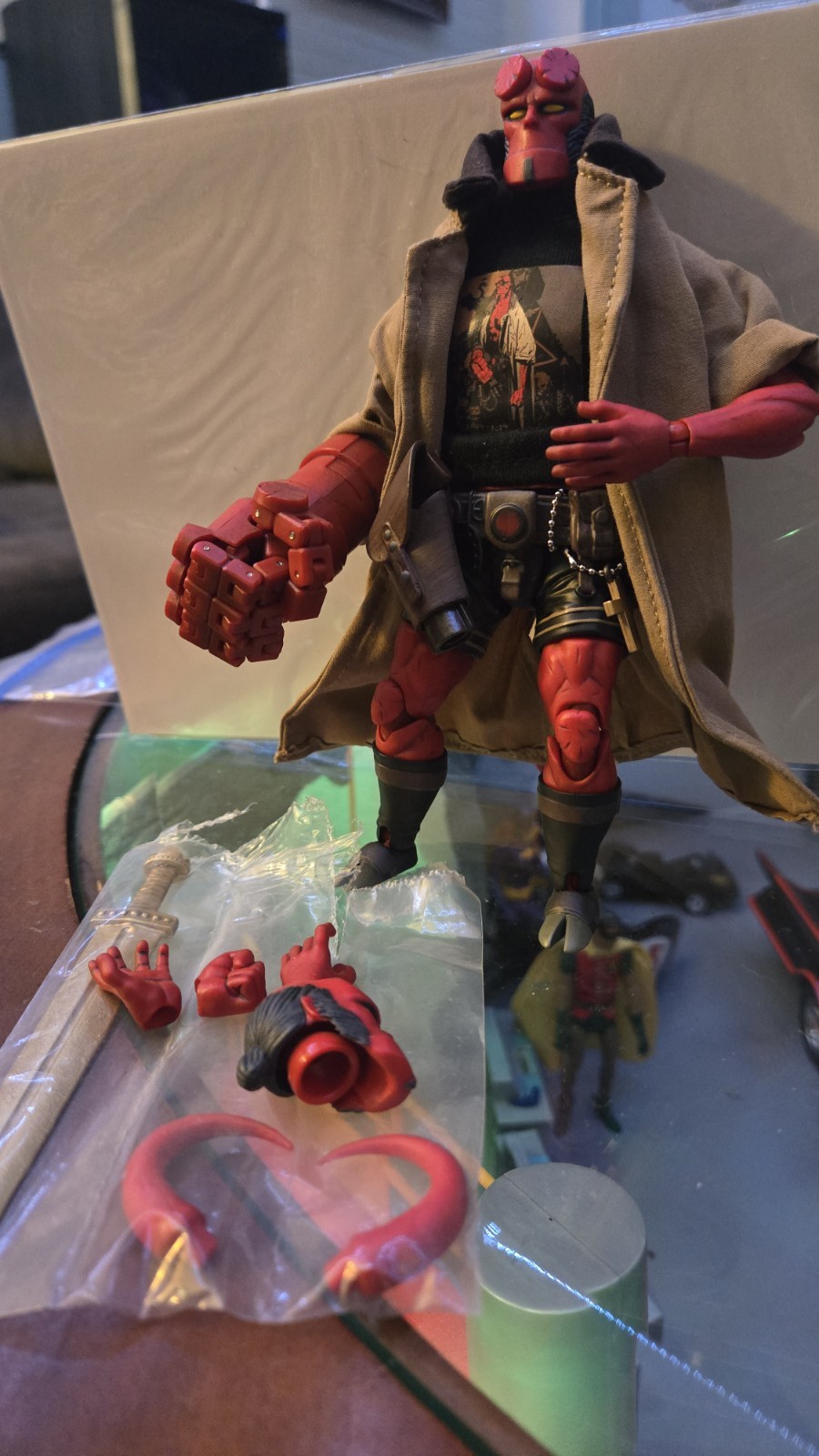 1000TOYS Hellboy 1/12th