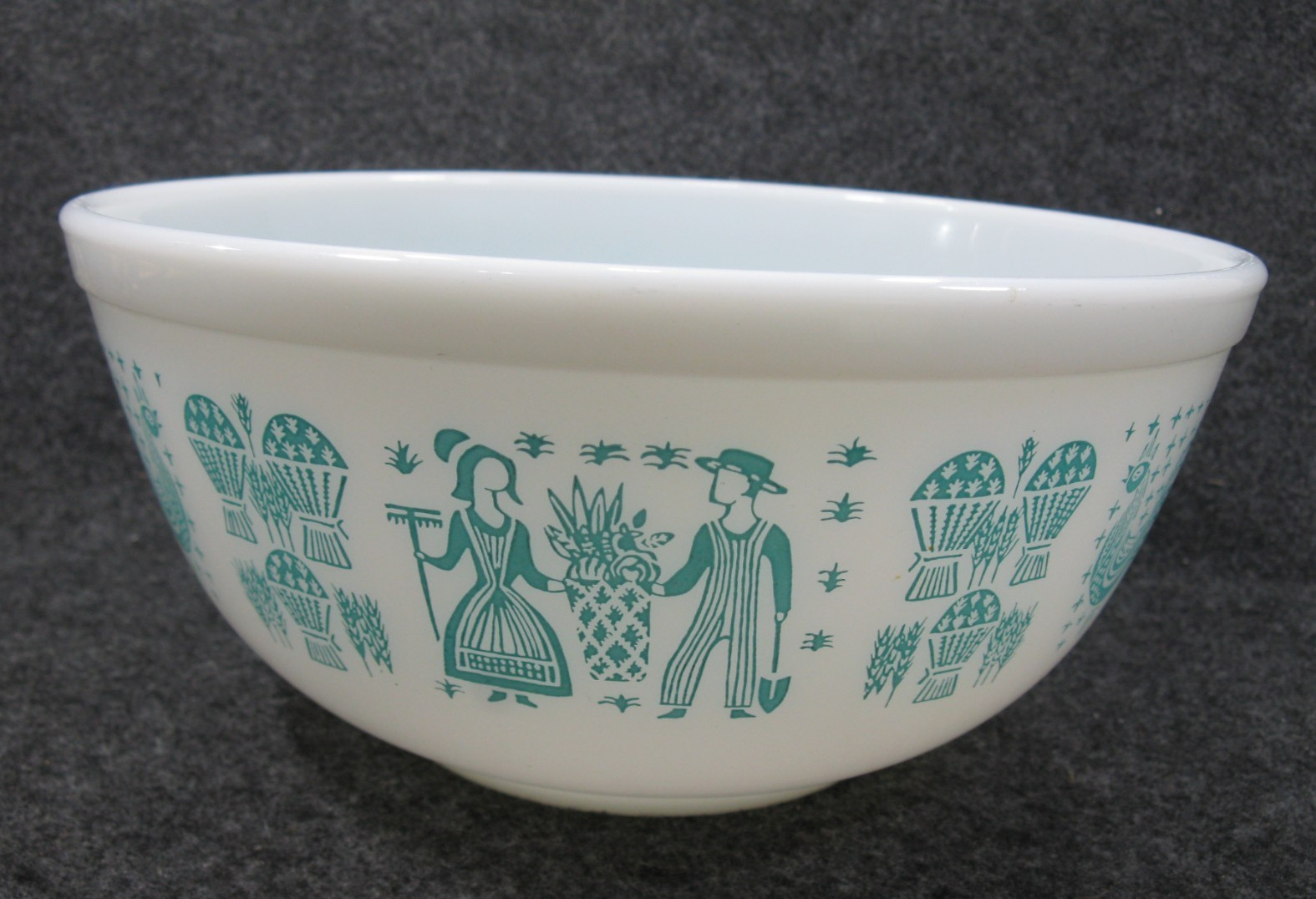 Rare Vintage Pyrex 403 Amish Butterprint Bowl Reverse Pattern Lady on the Left Rare Vintage Pyrex 403 Amish Butterprint Bowl Reverse Pattern Lady on the Left