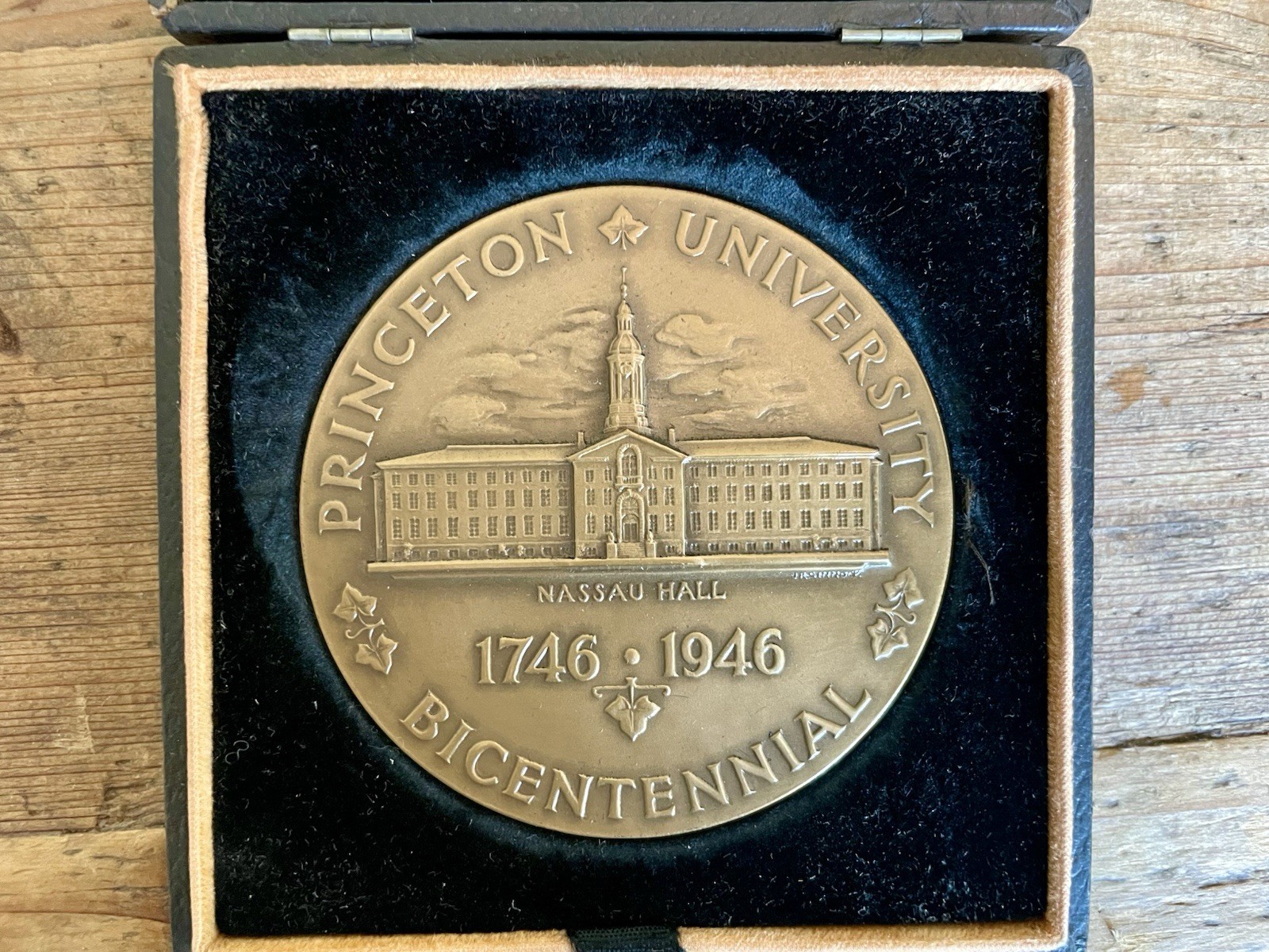 Princeton University Heavy Vintage Bronze Bicentennial Medal 1746-1946 w/Case.