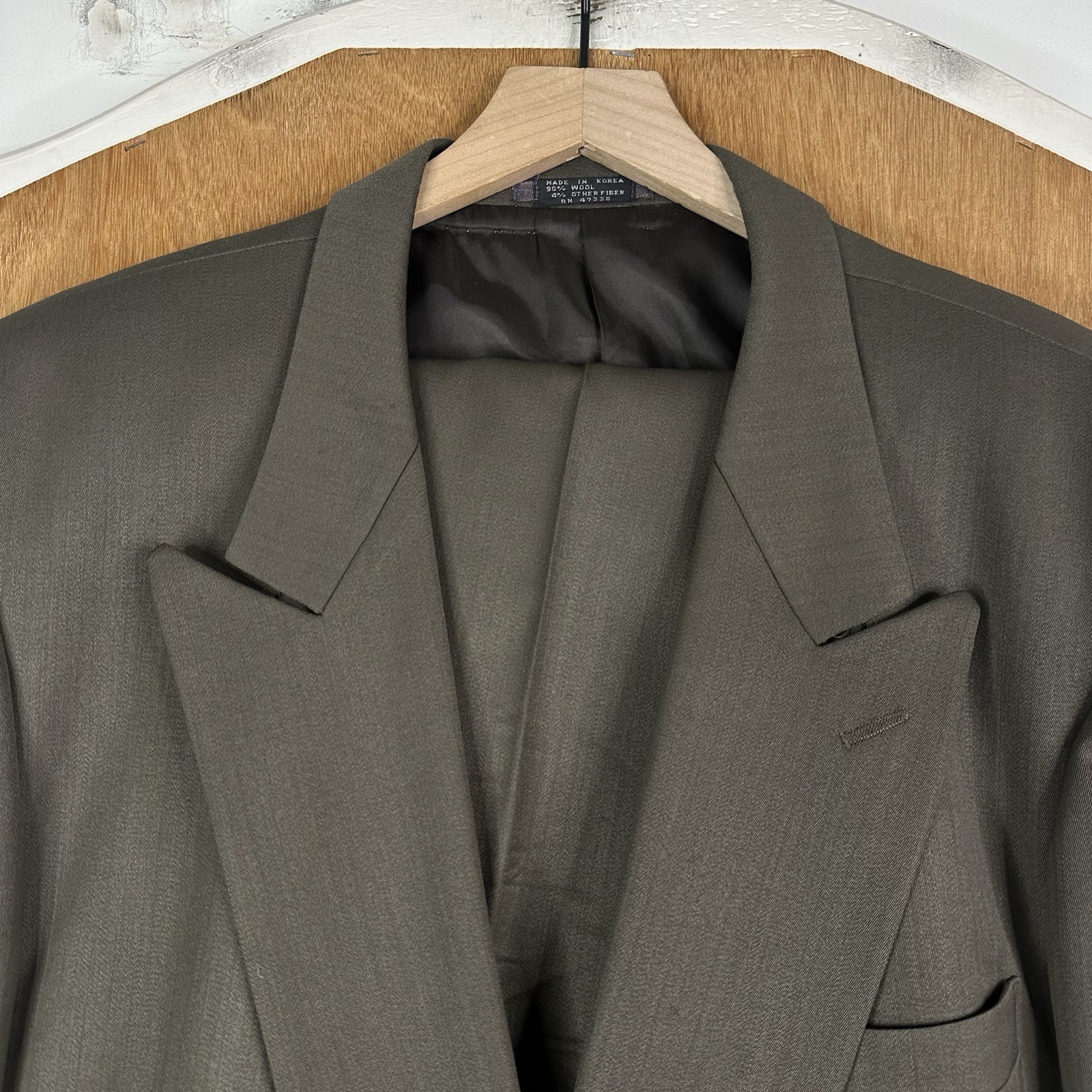 VTG Double Breasted Suit Mens 46L Brown Jones New York Wool Pants 34x32 Pleated