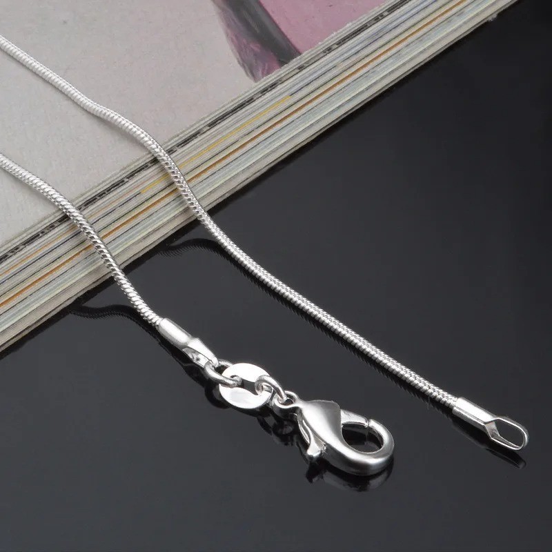 Men&Women\'s 925 Sterling Silver Tarnish-Free Italian Snake Chain Necklace 16-24* Men&Women\'s 925 Sterling Silver Tarnish-Free Italian Snake Chain Necklace 16-24*